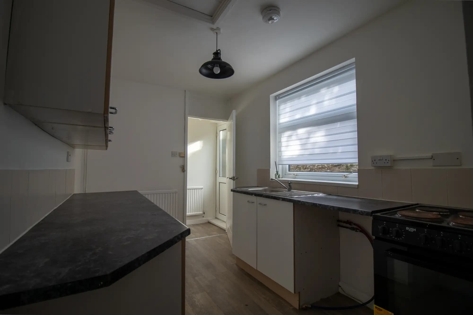 property photo 6 of 16