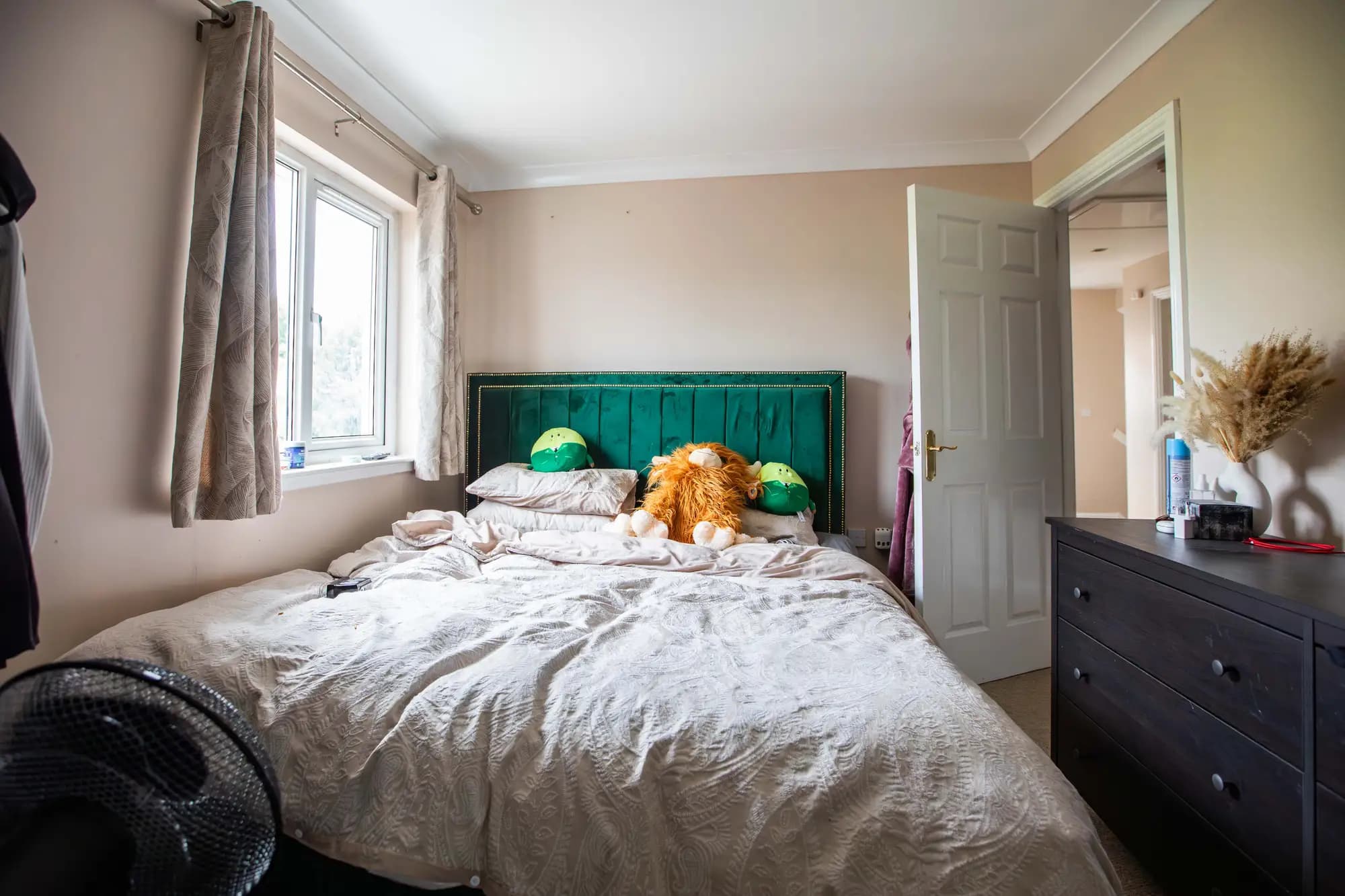 property photo 19 of 38