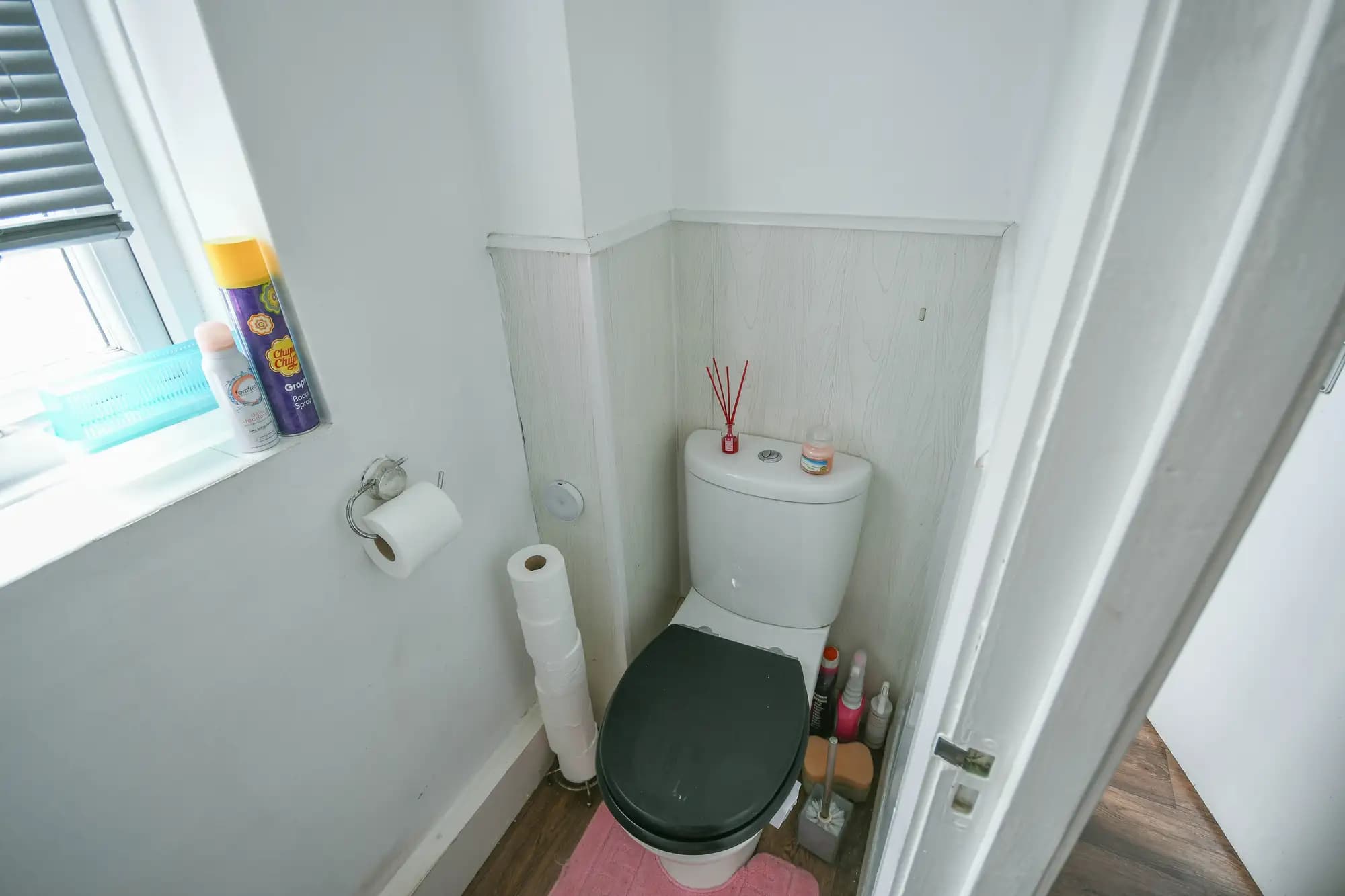 property photo 11 of 27