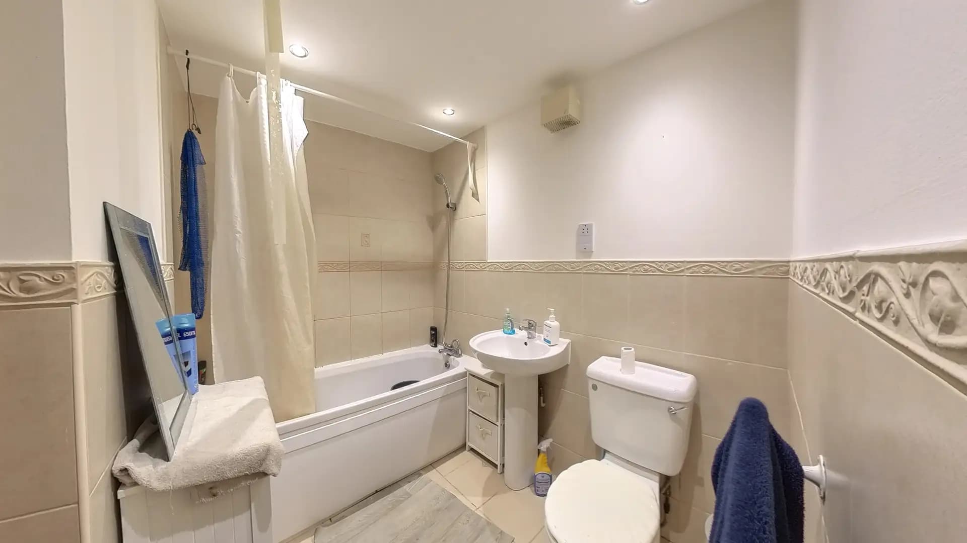 property photo 8 of 24