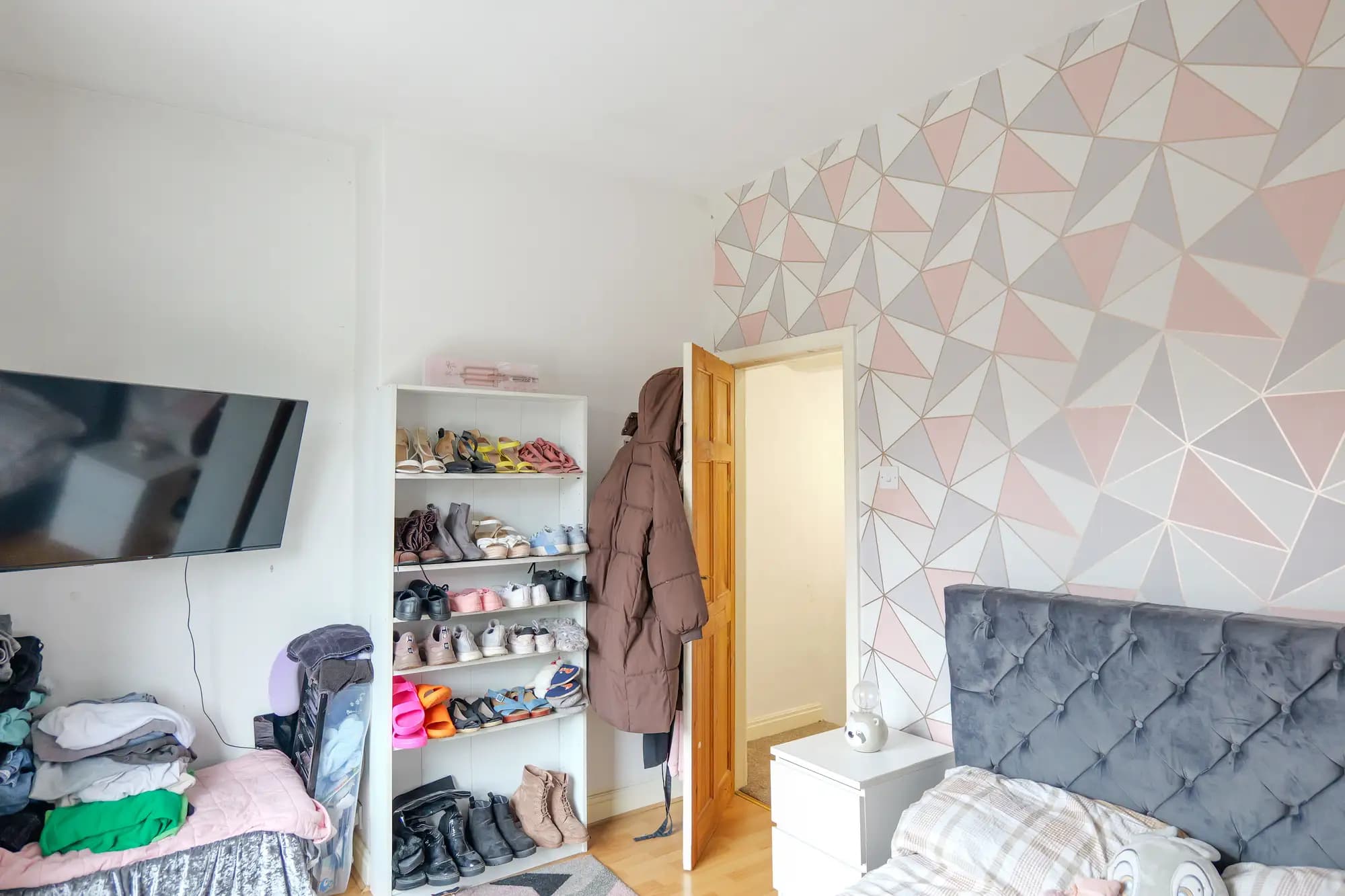 property photo 10 of 20