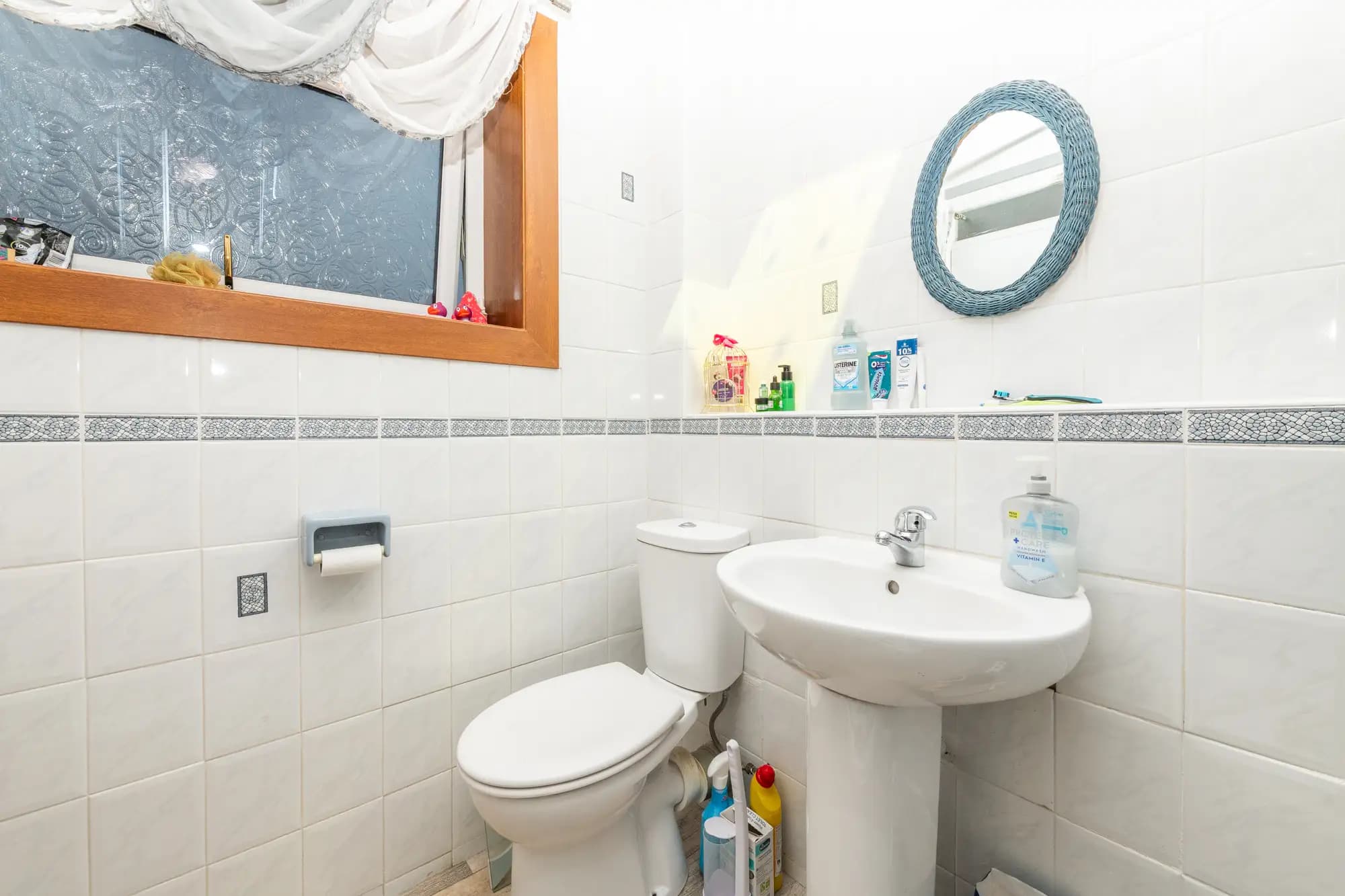 property photo 11 of 25