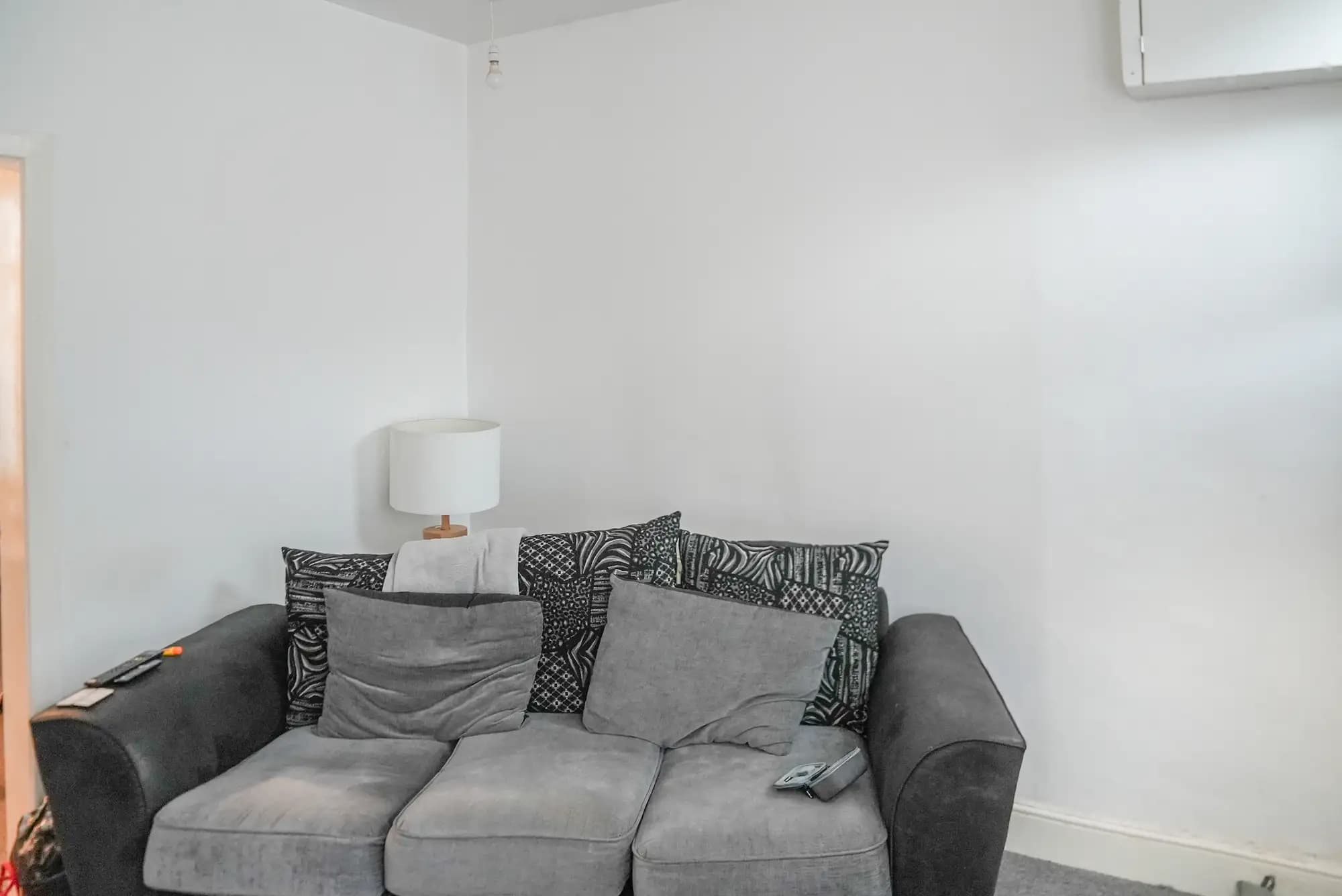 property photo 4 of 26