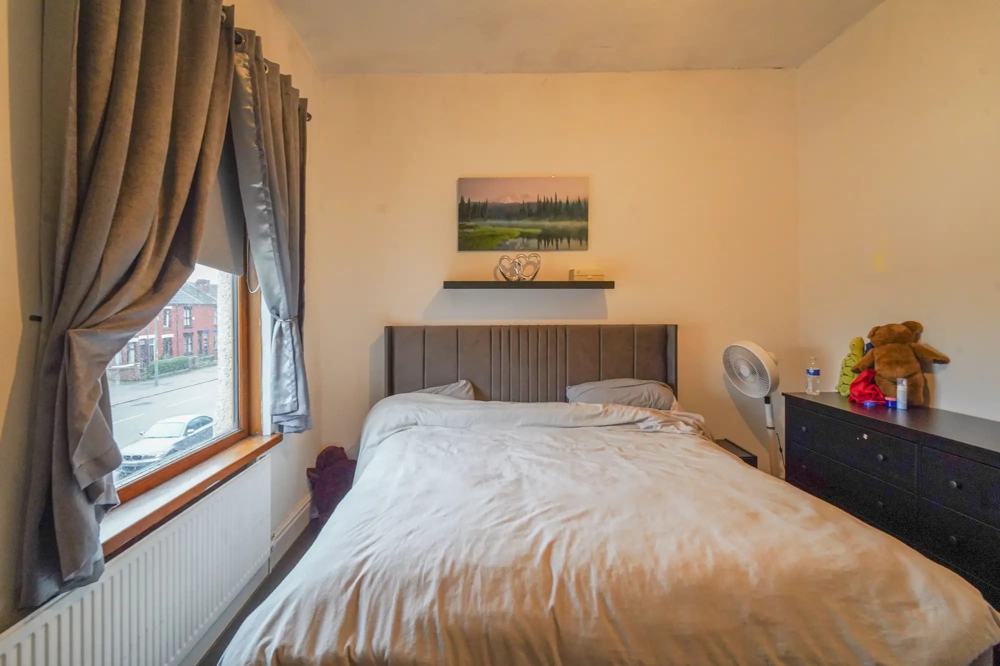 property photo 12 of 33