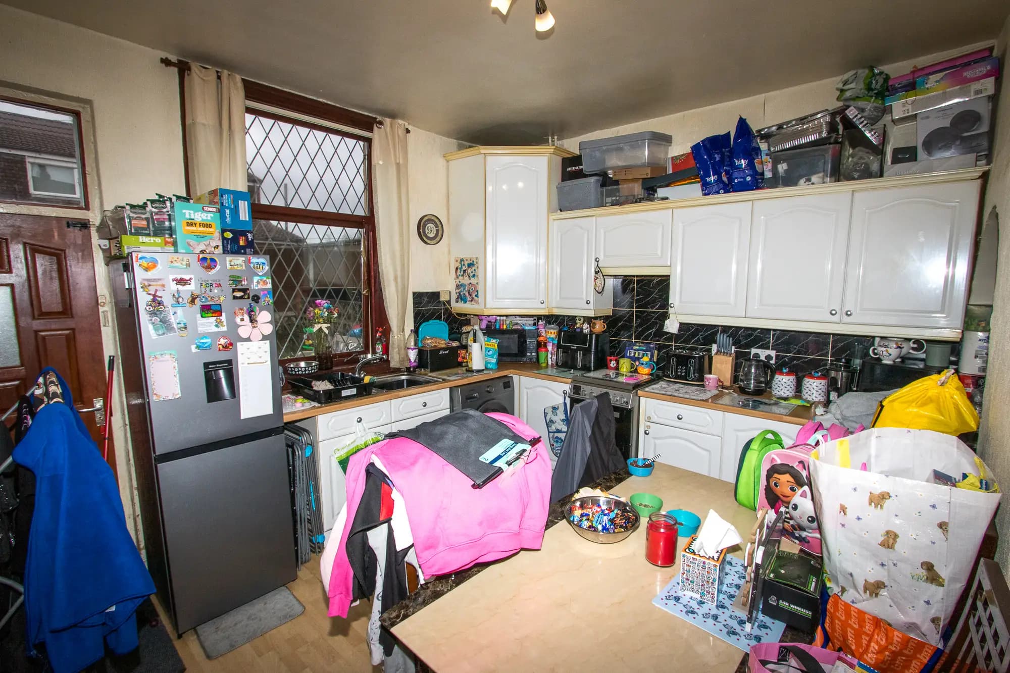 property photo 6 of 14