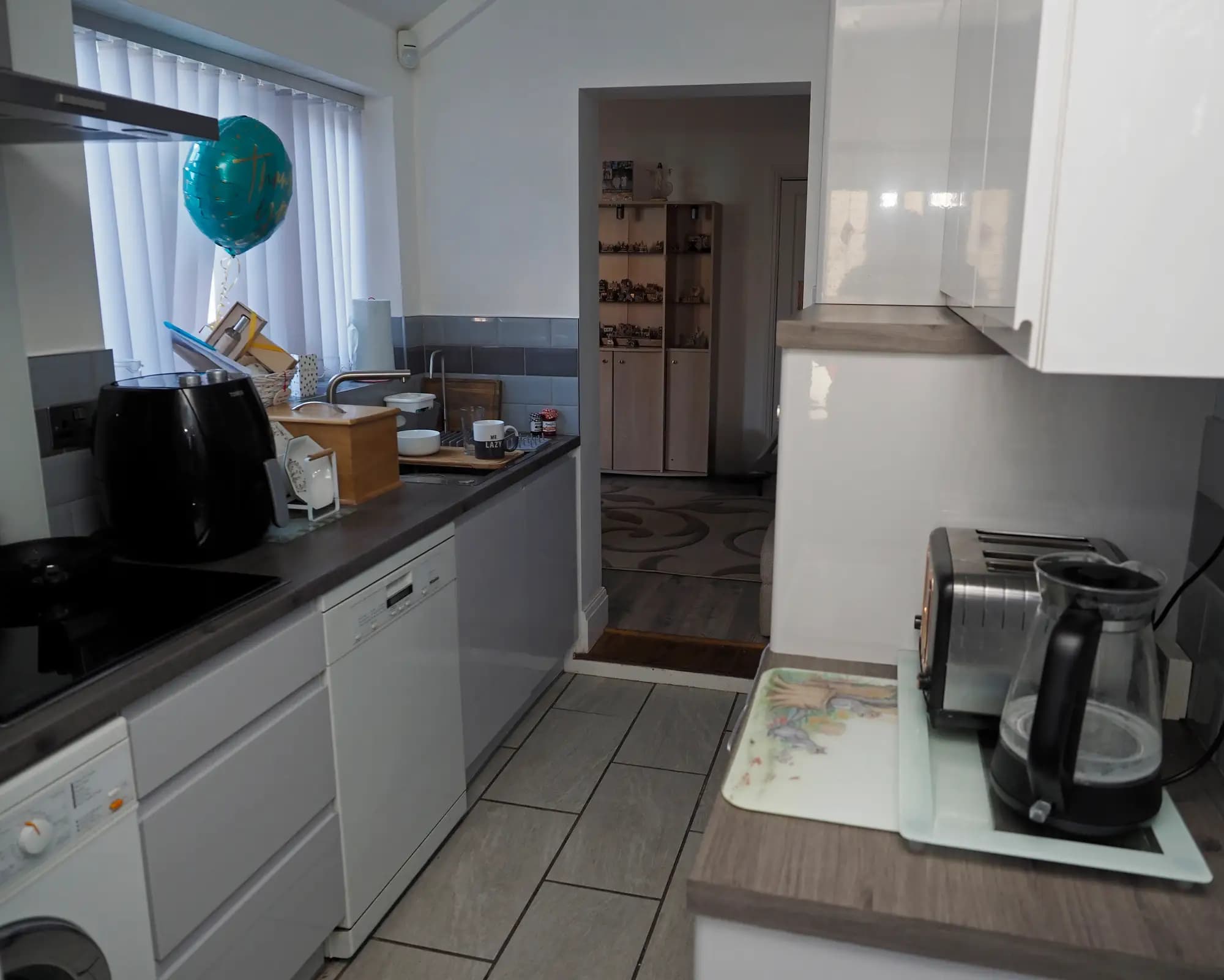 property photo 8 of 25