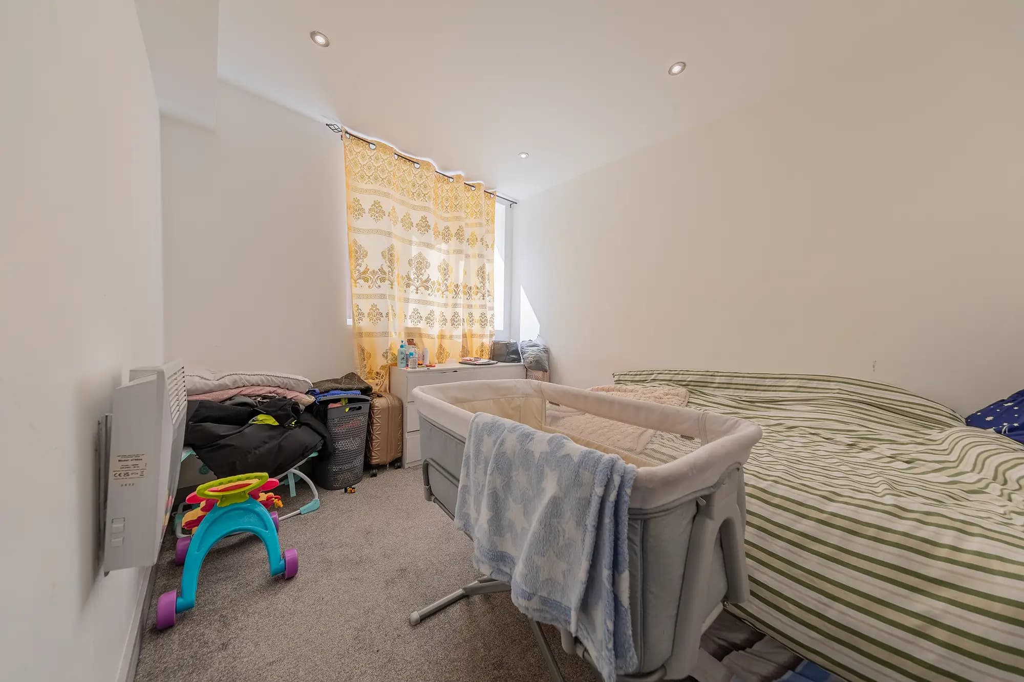 property photo 11 of 20