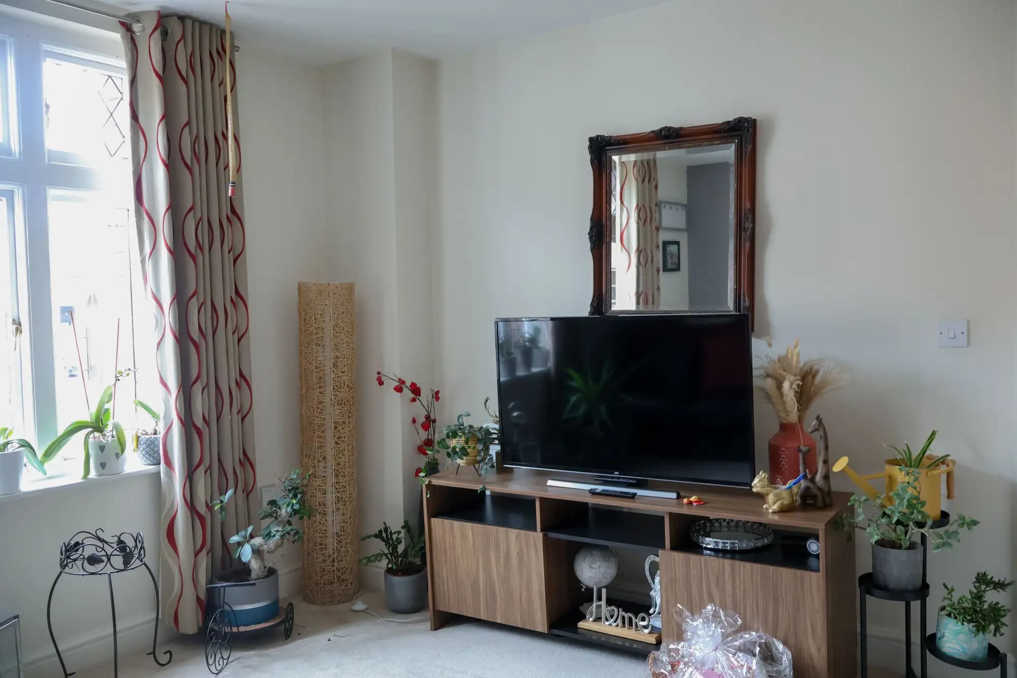 property photo 4 of 17