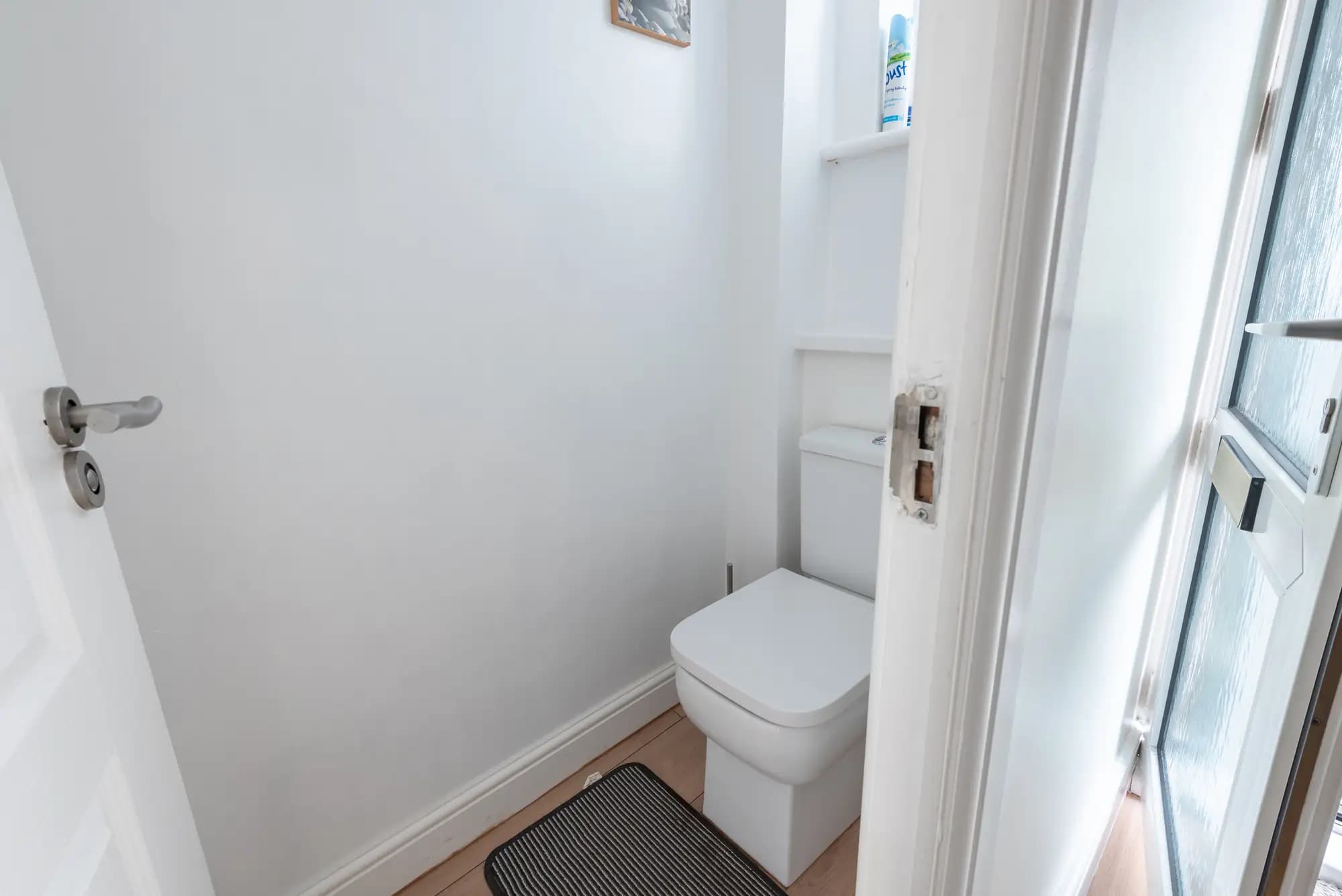 property photo 10 of 18