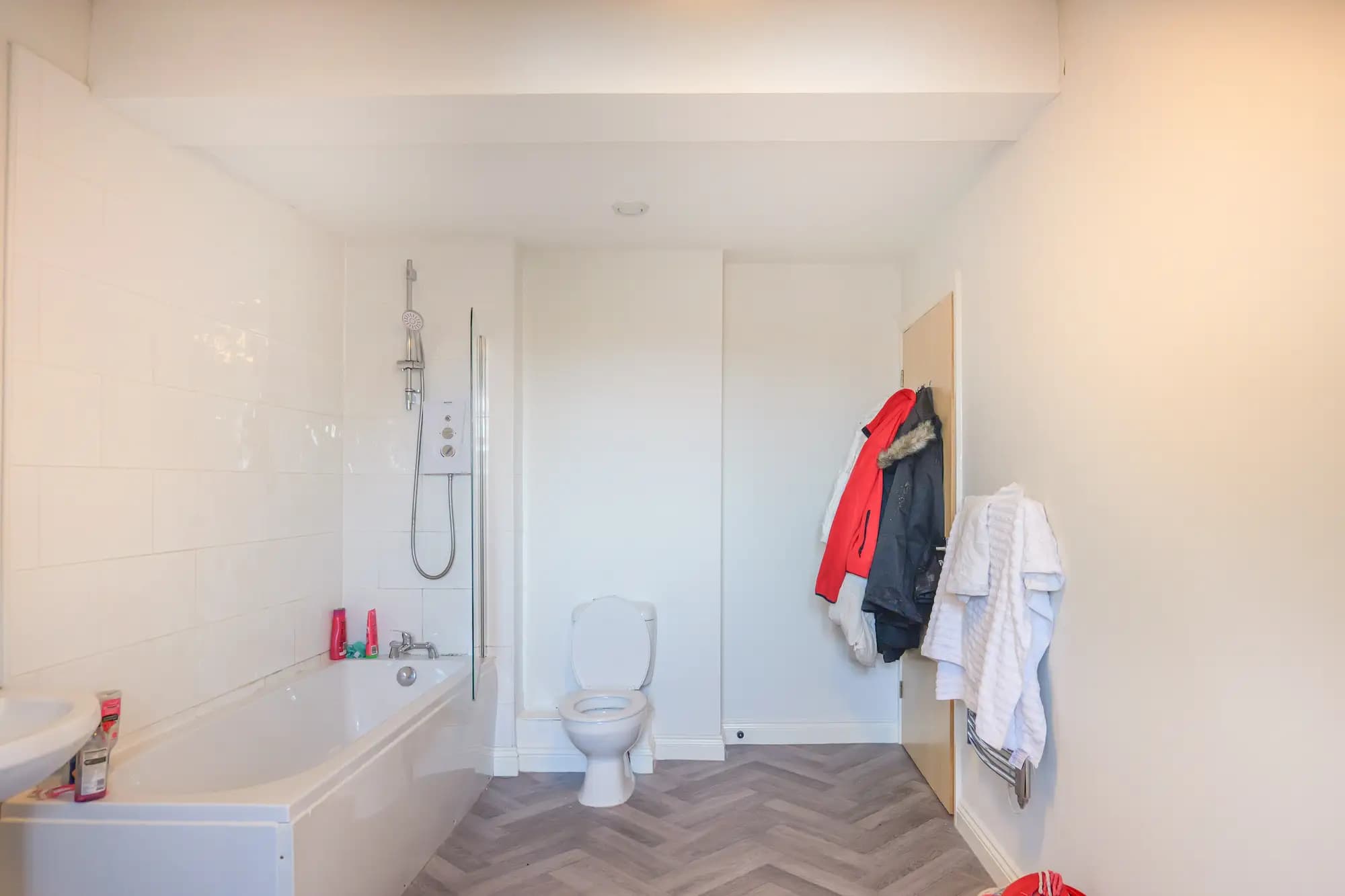 property photo 7 of 27