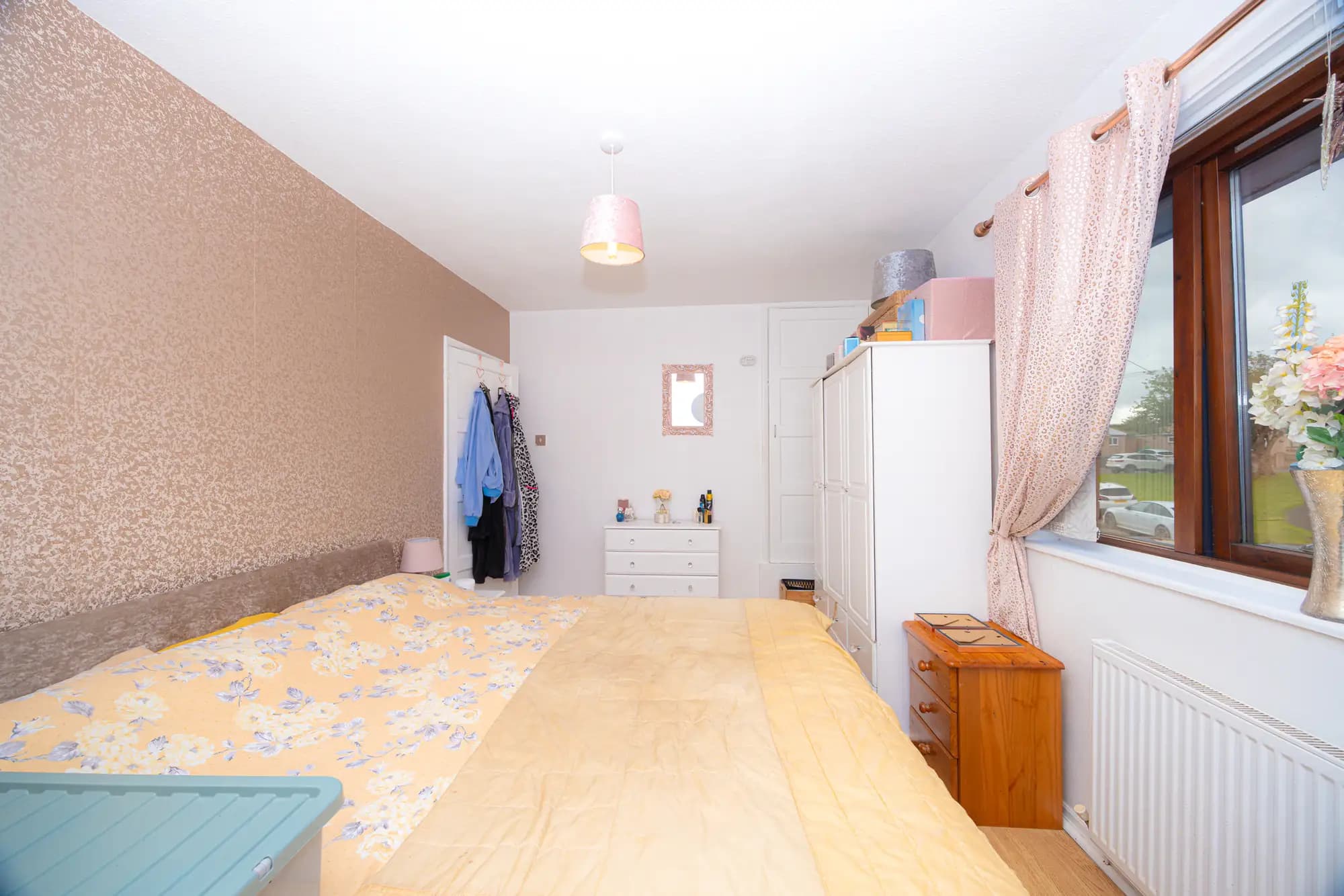 property photo 9 of 14