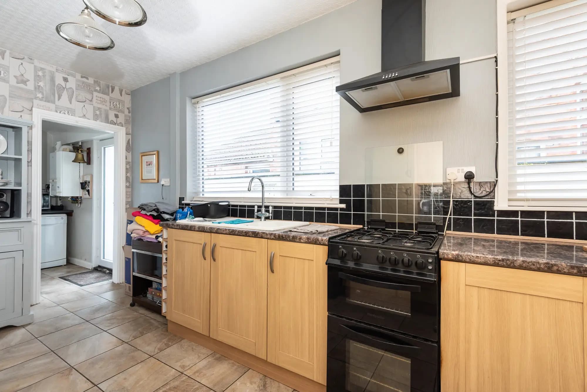 property photo 6 of 16