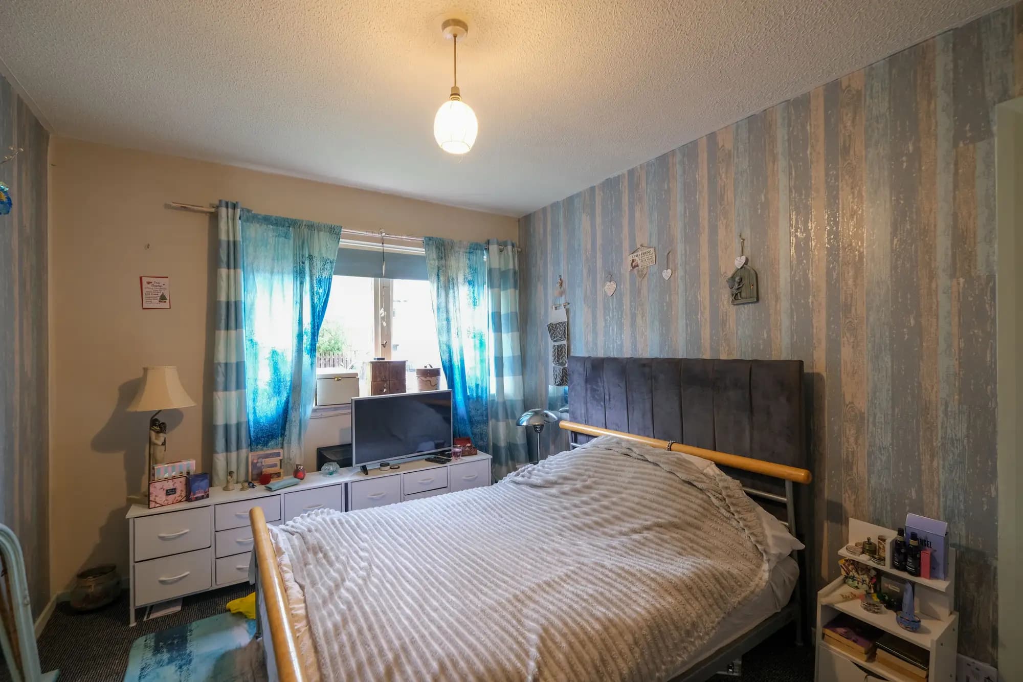 property photo 11 of 18