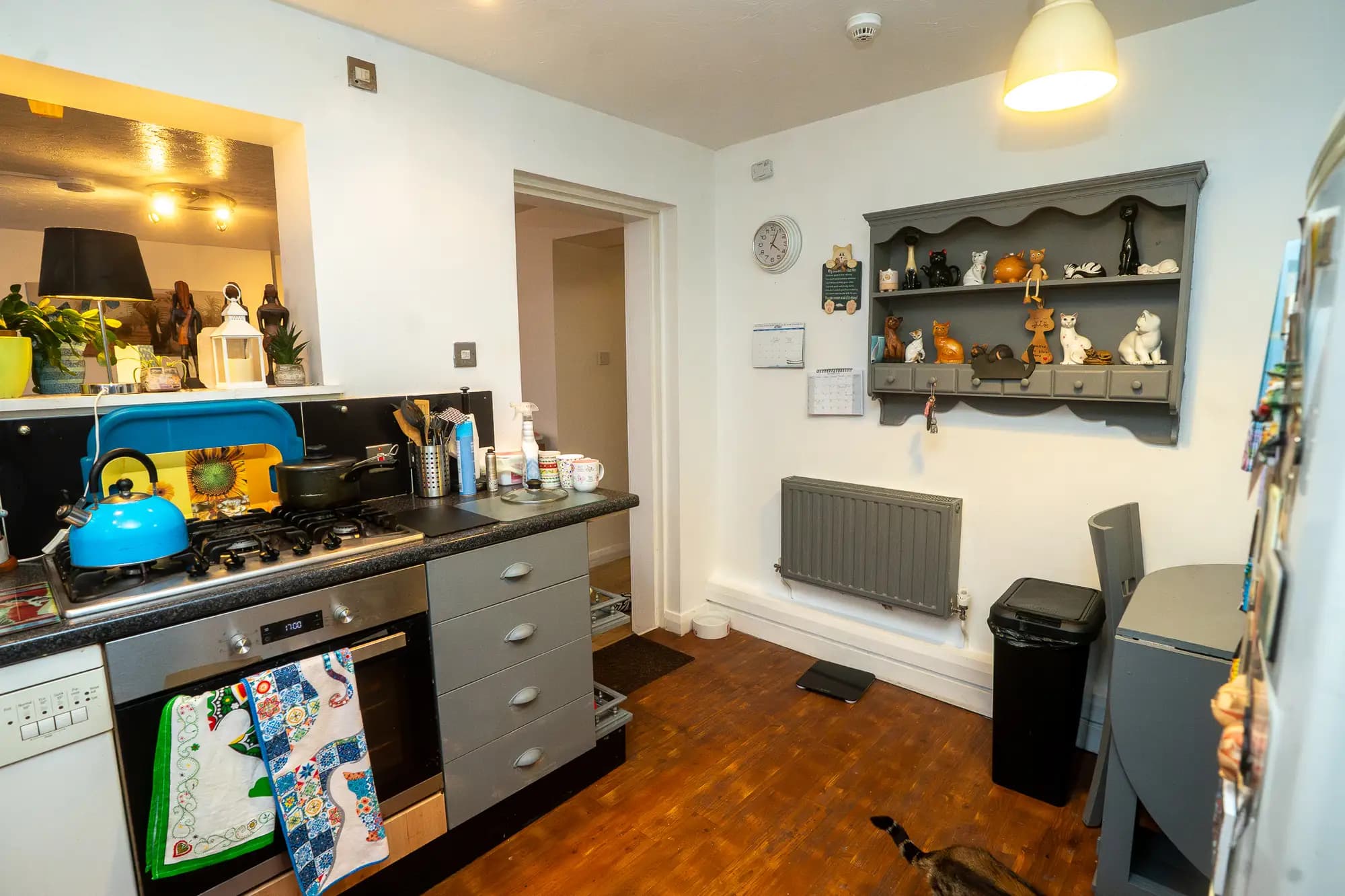 property photo 9 of 28