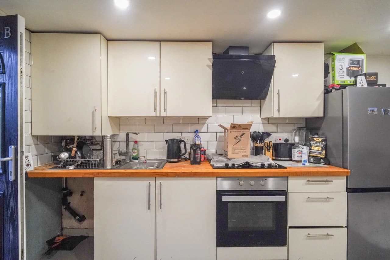 property photo 13 of 45