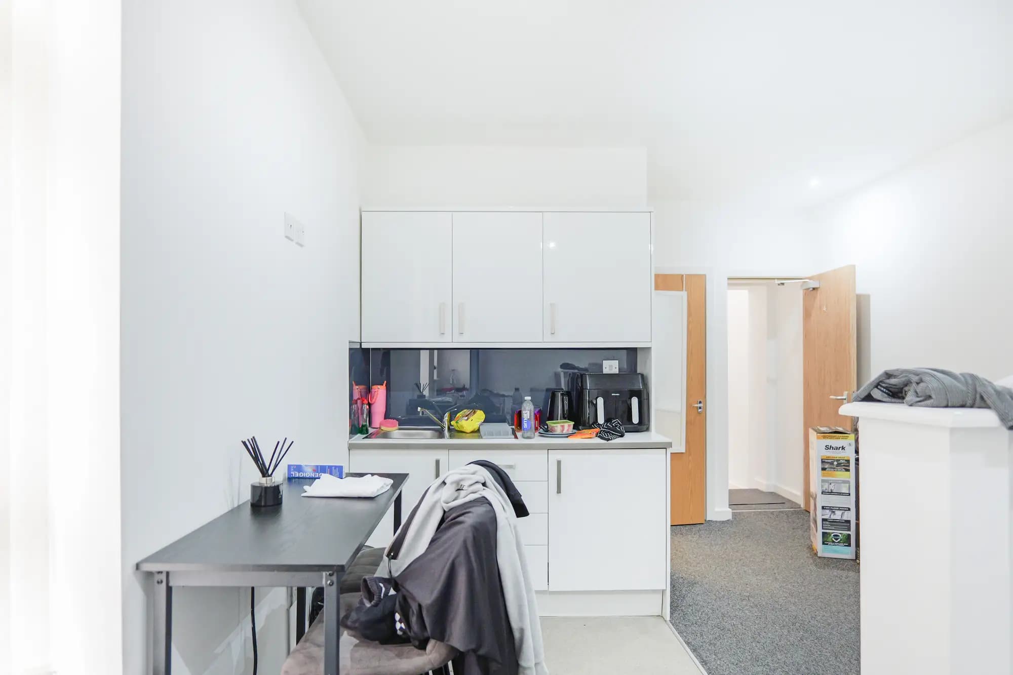 property photo 4 of 50