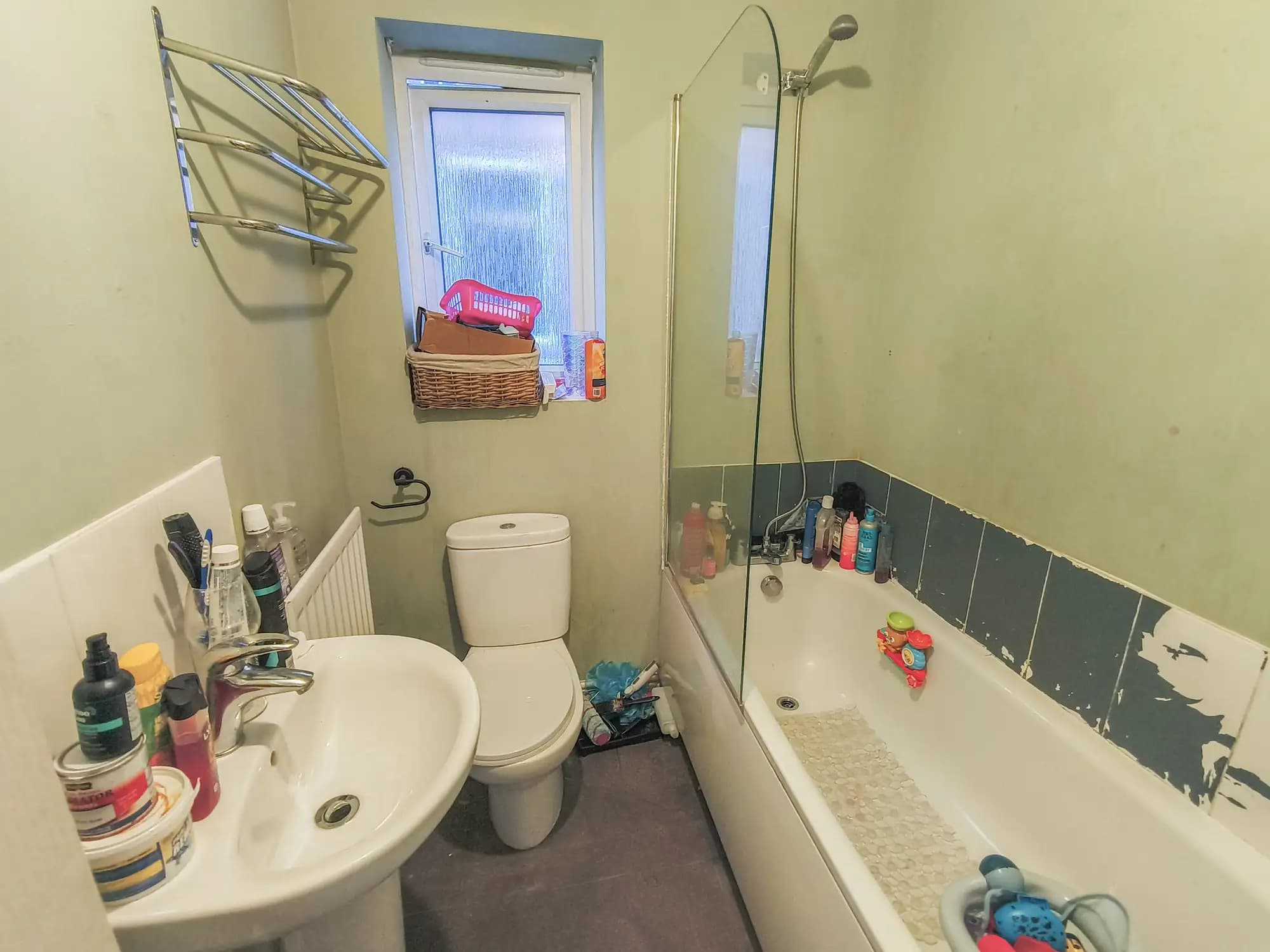 property photo 8 of 21