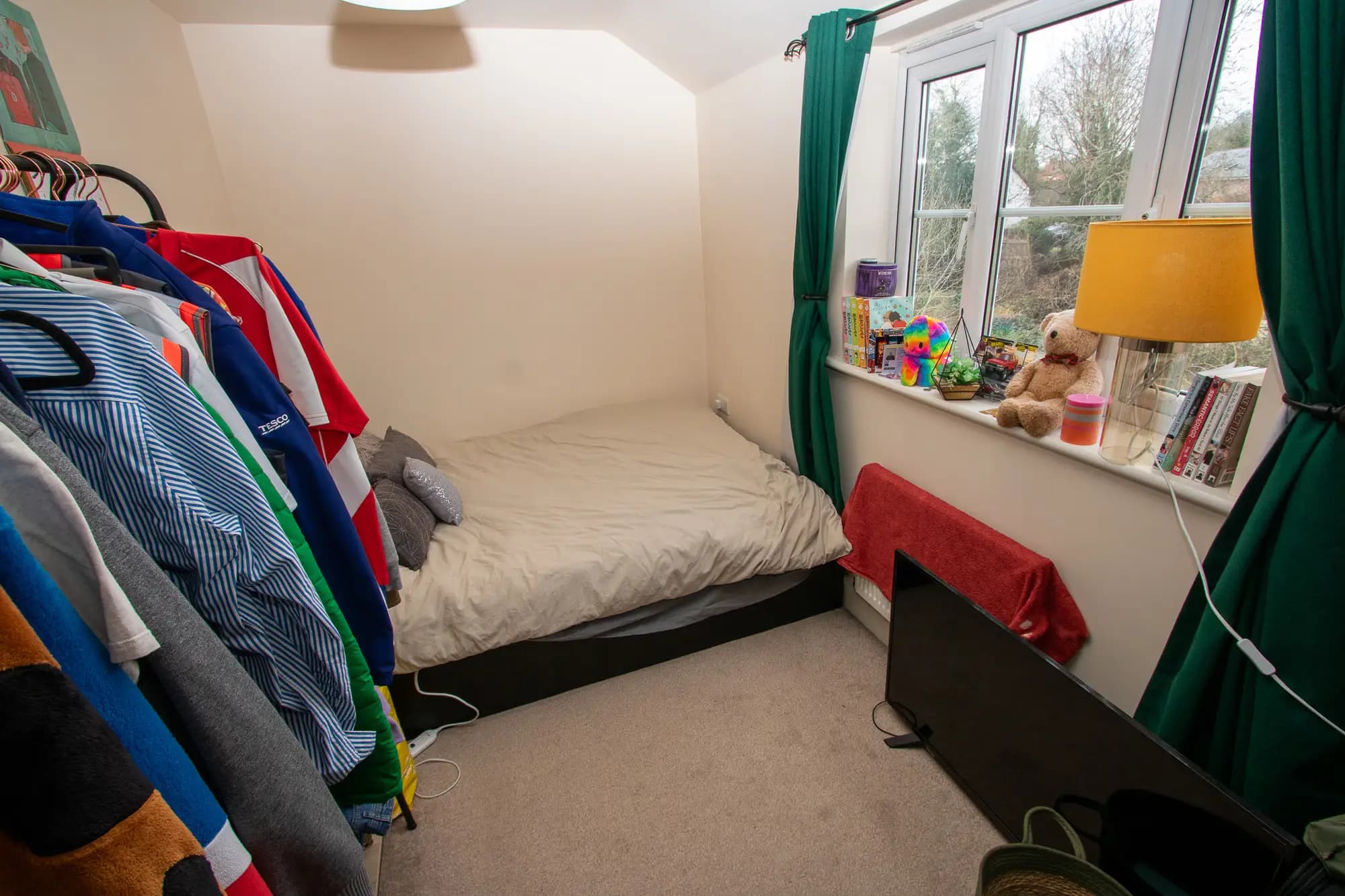 property photo 12 of 16