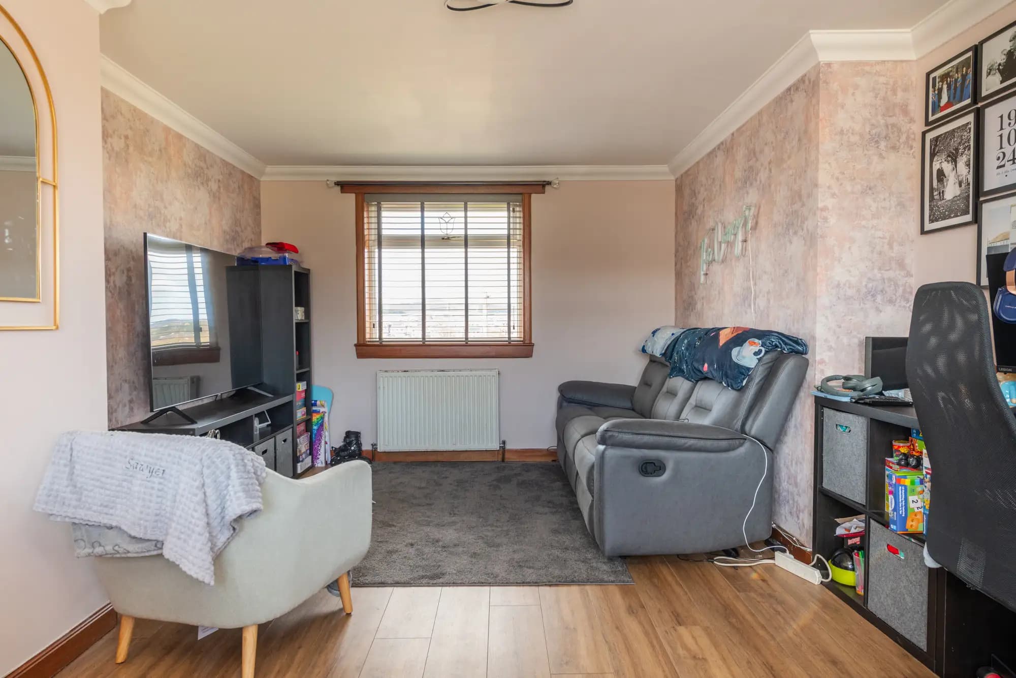 property photo 3 of 37