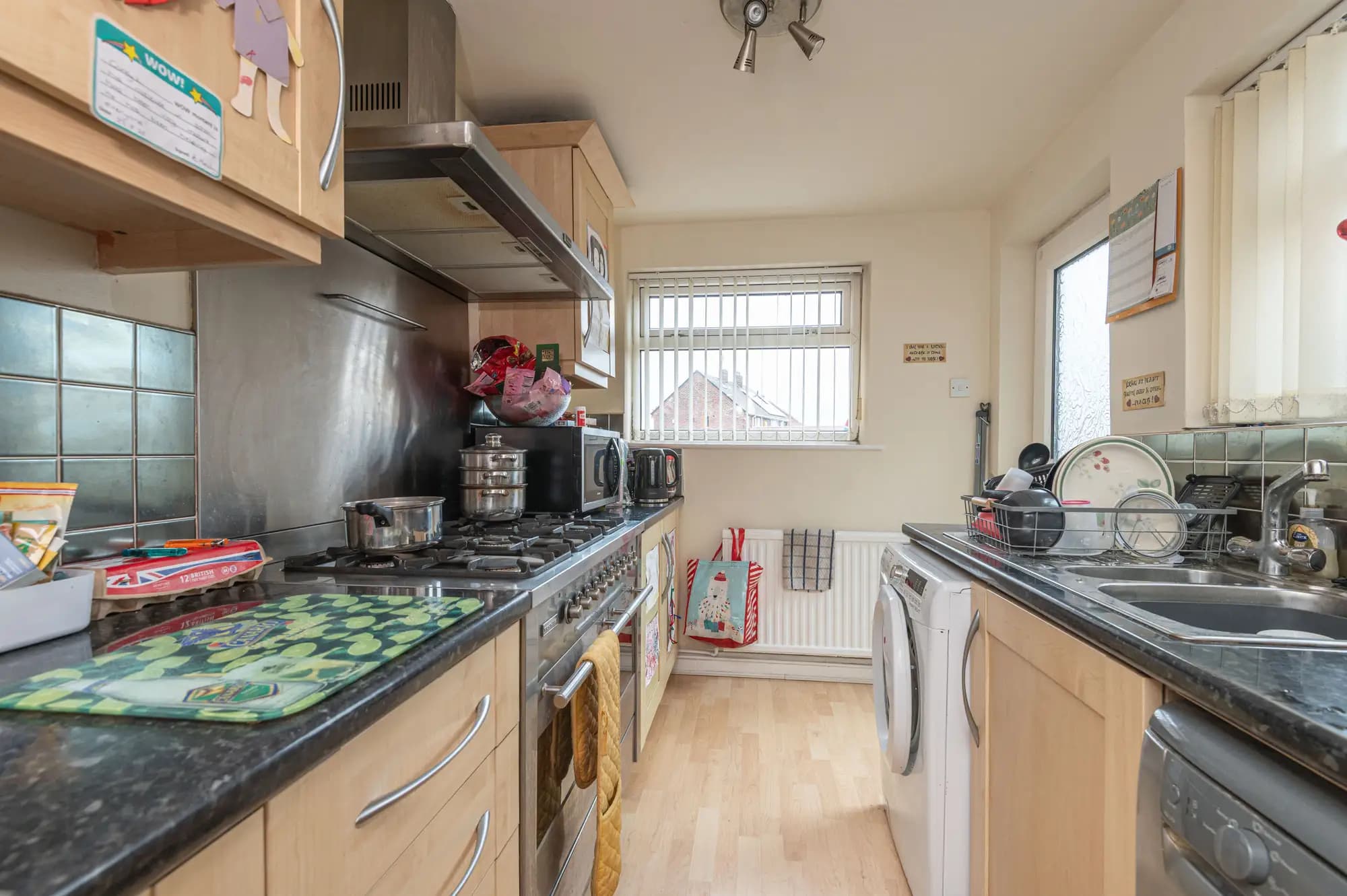 property photo 6 of 14