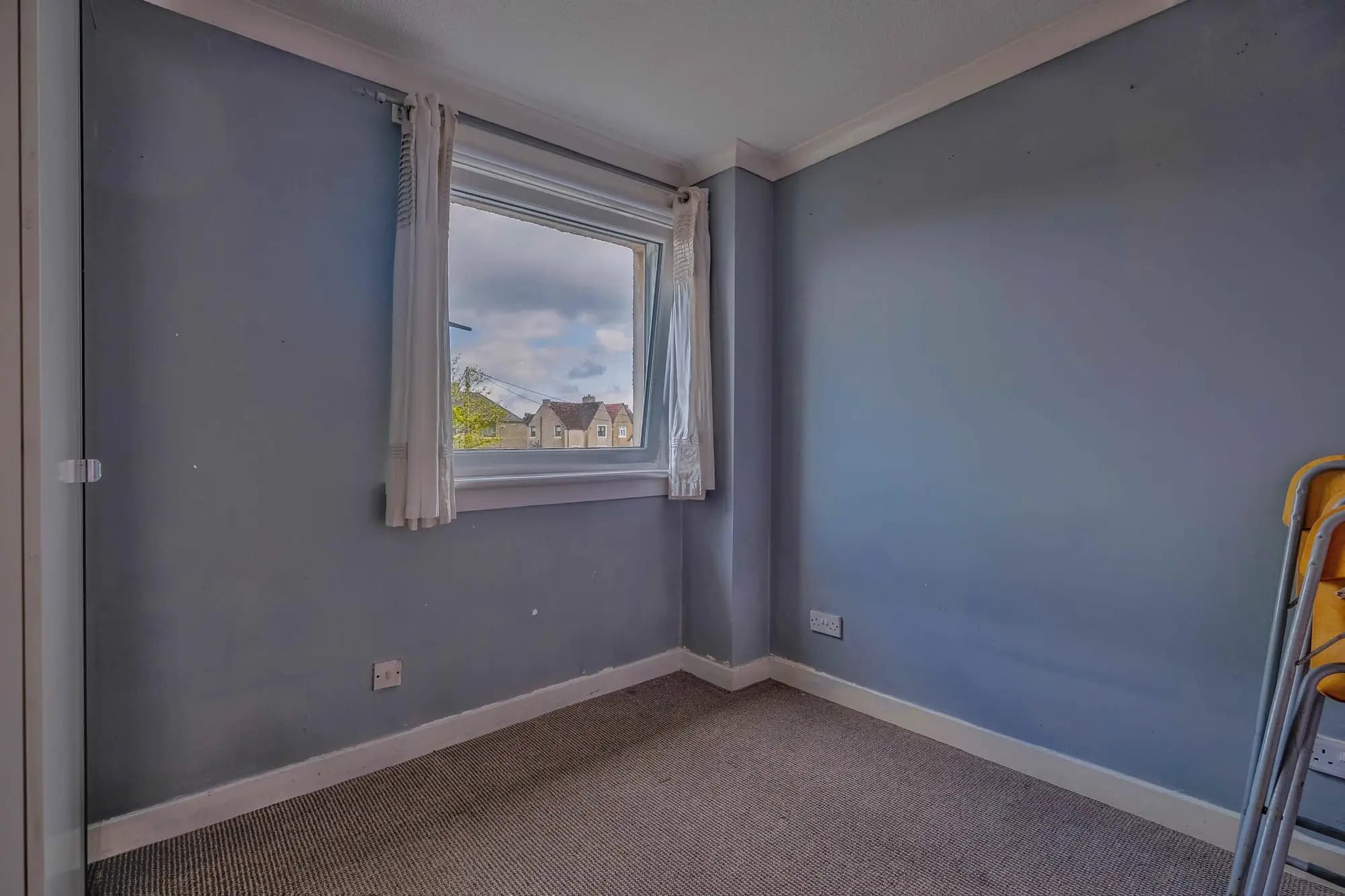 property photo 11 of 16