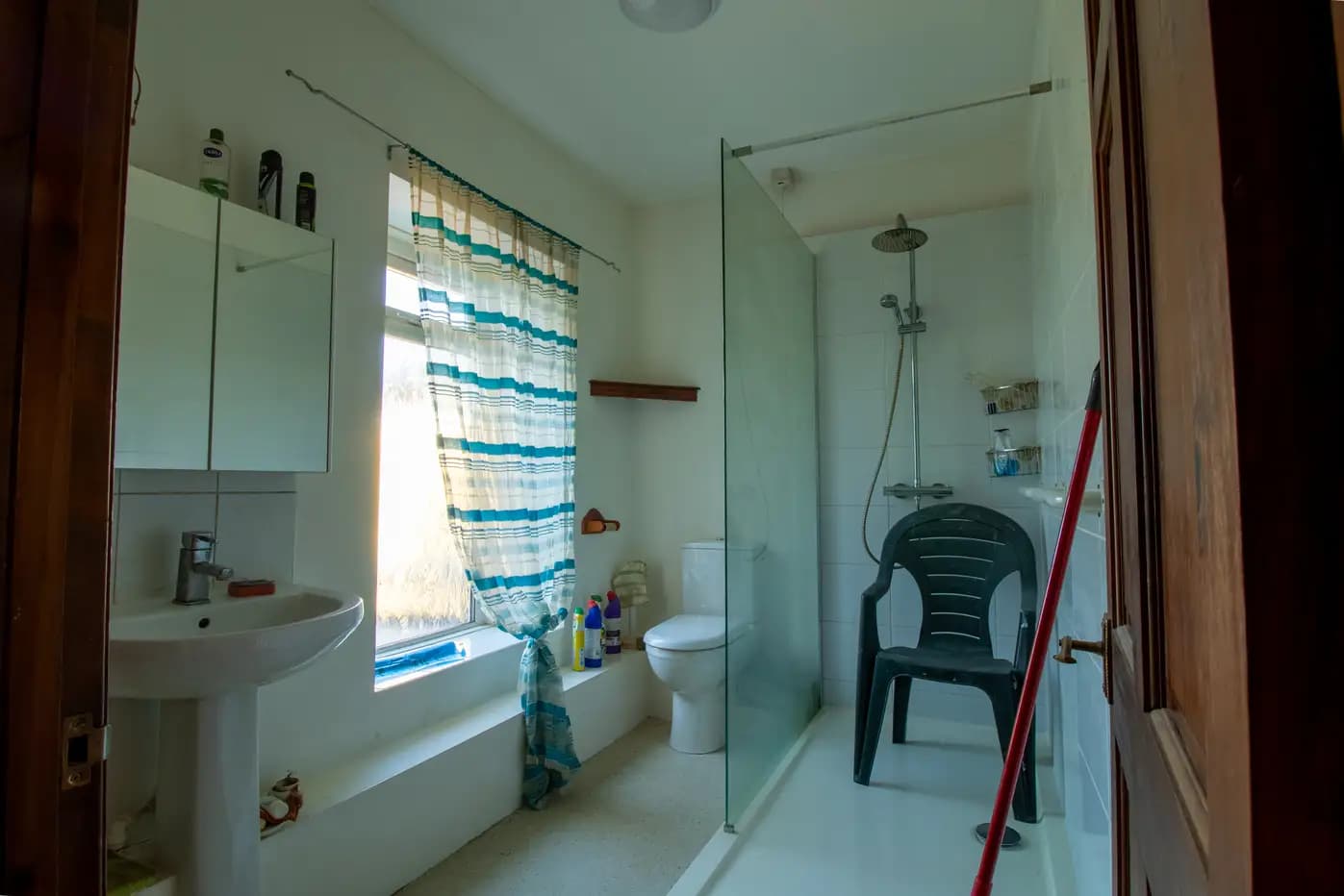 property photo 6 of 20