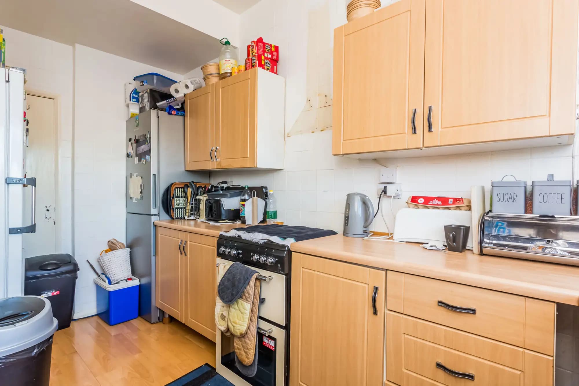 property photo 5 of 16
