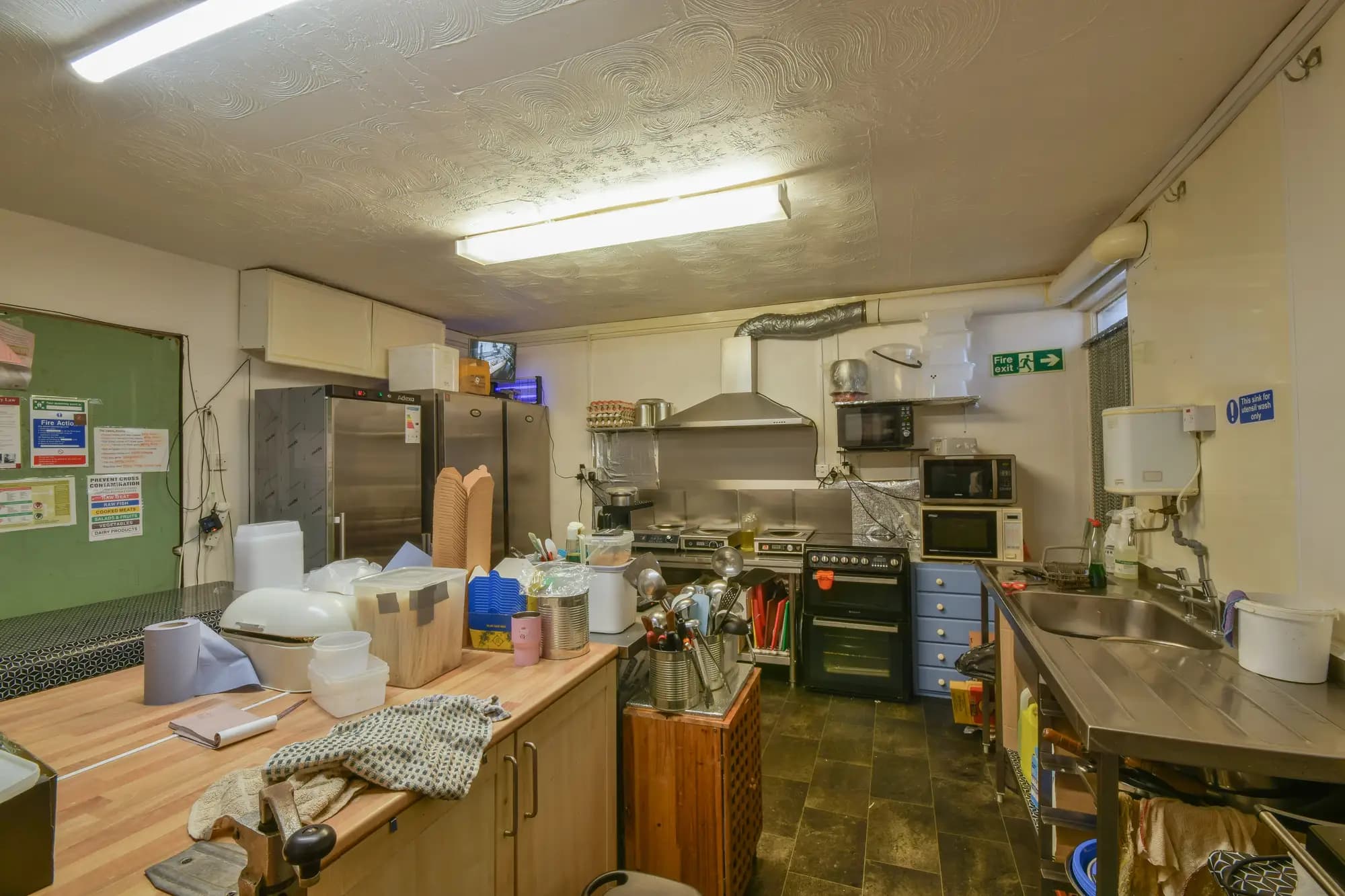 property photo 9 of 13