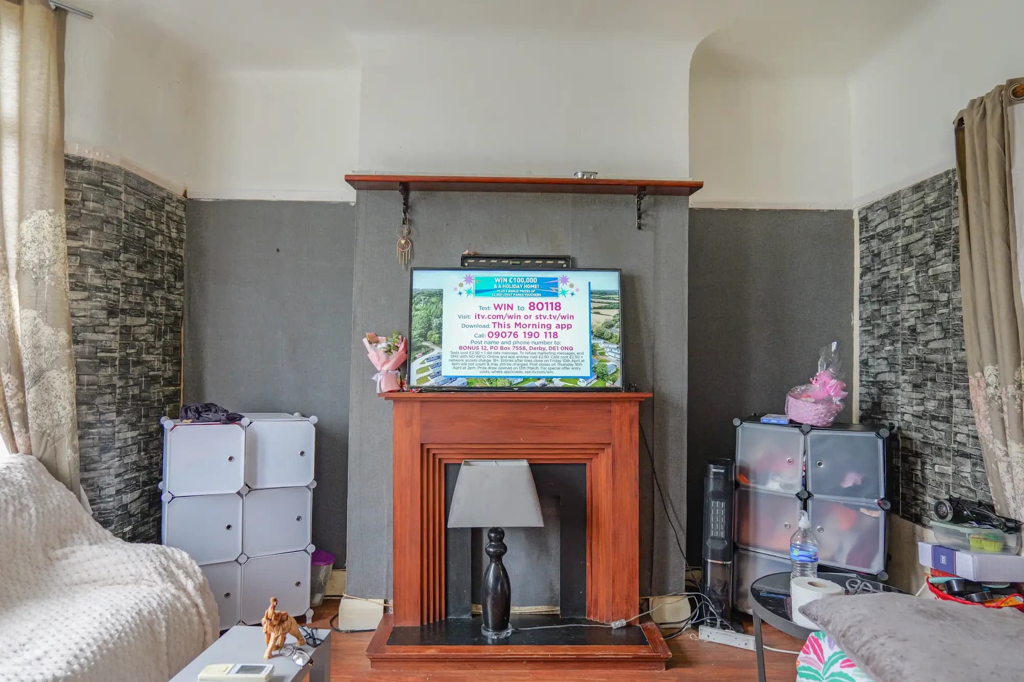 property photo 2 of 25