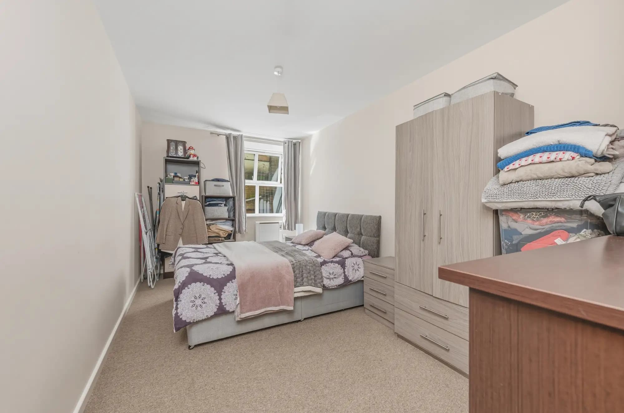 property photo 6 of 8