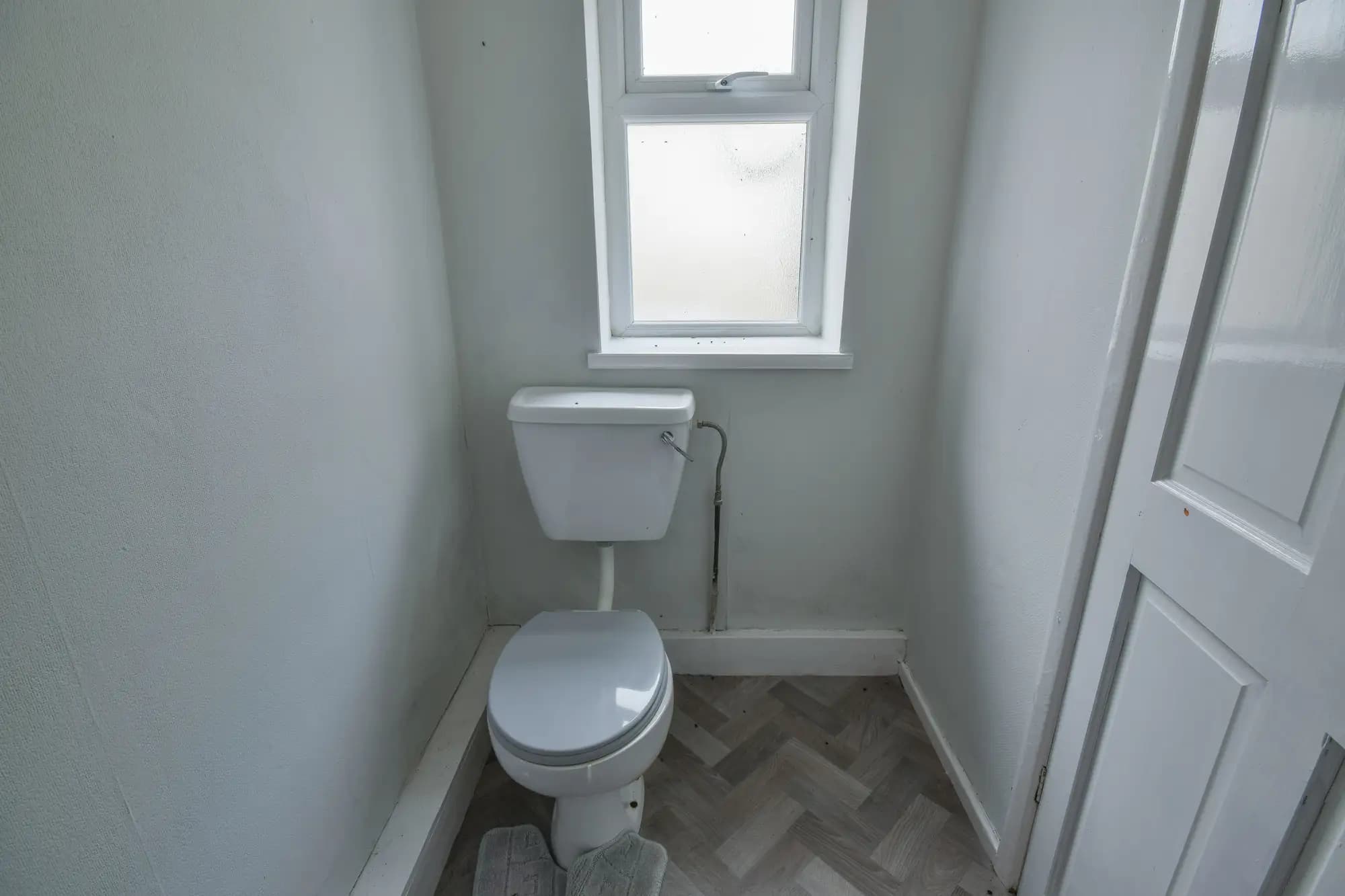 property photo 7 of 14