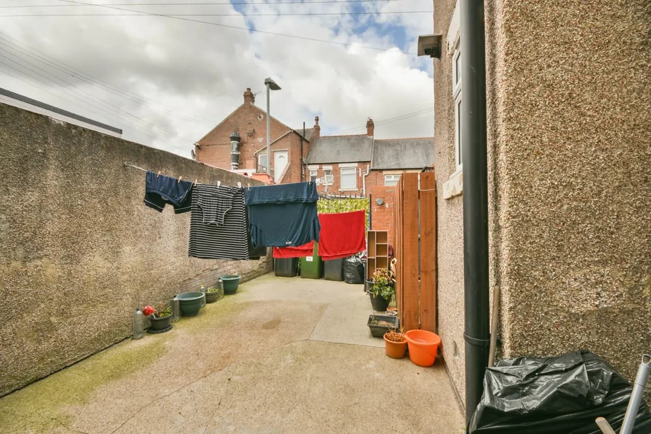 property photo 17 of 18