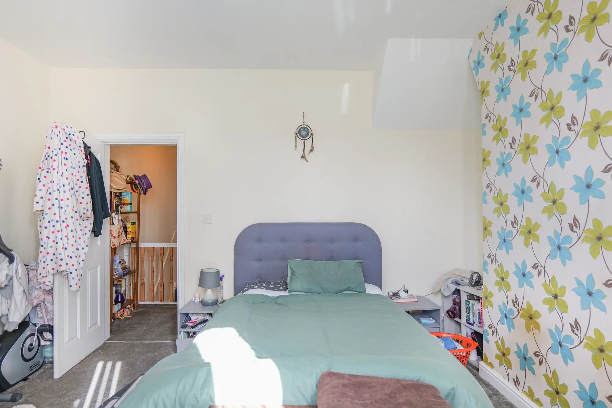 property photo 10 of 33