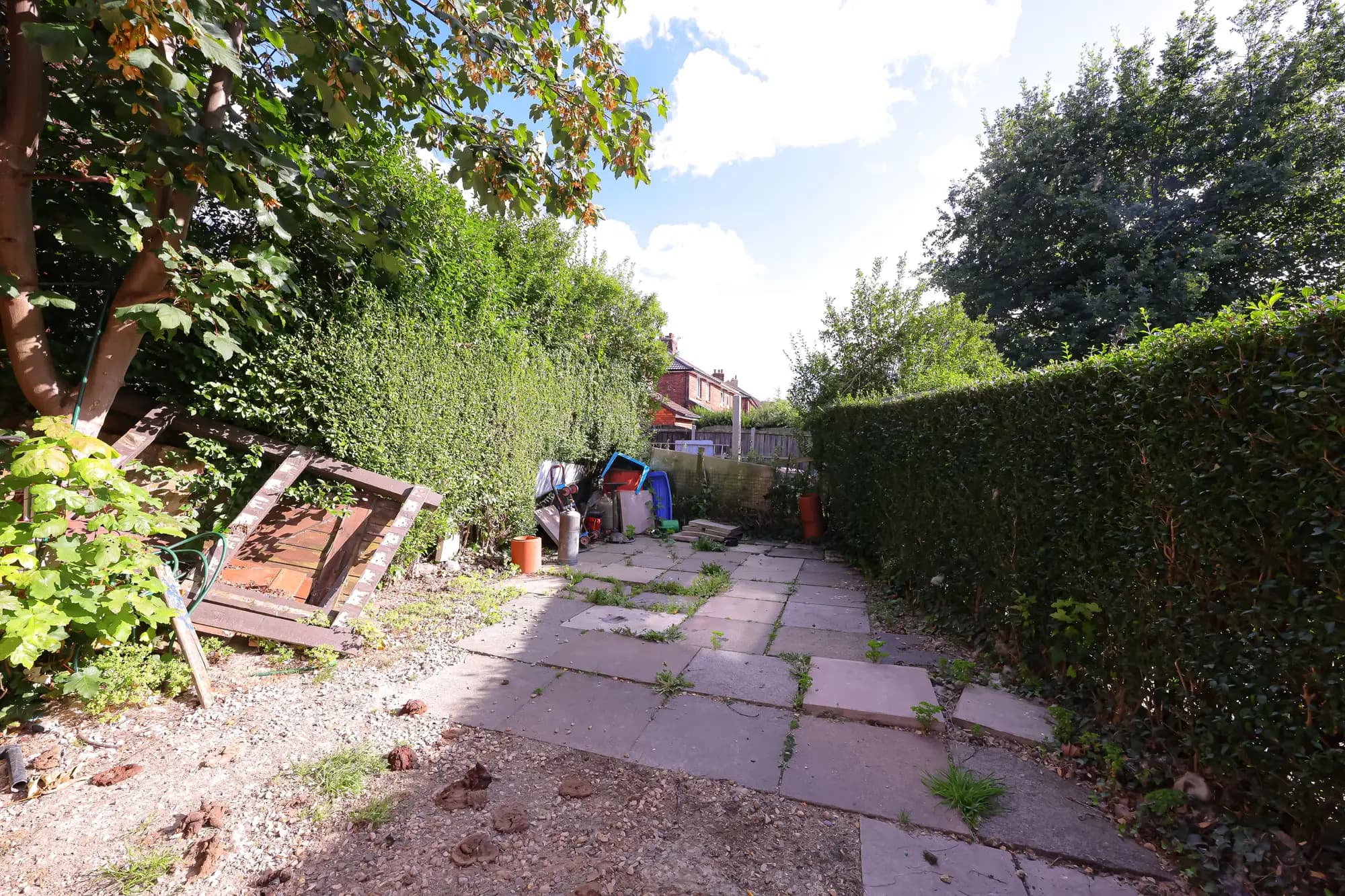 property photo 18 of 32