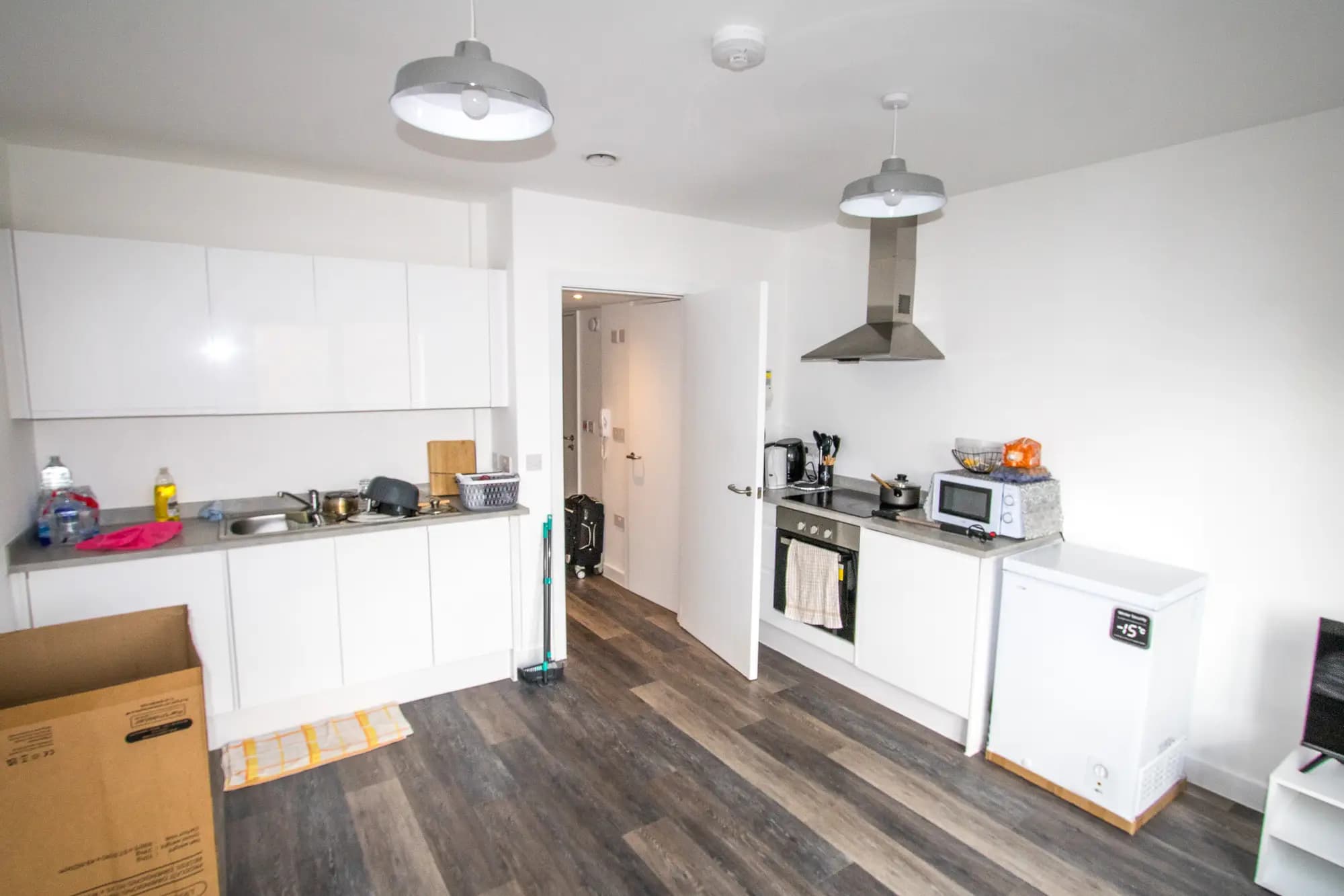 property photo 4 of 12