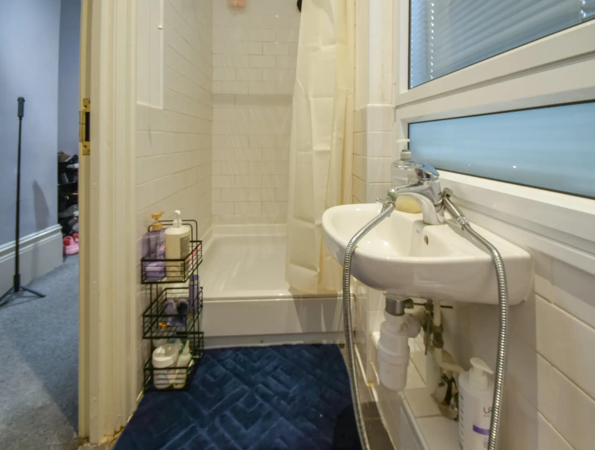 property photo 8 of 19