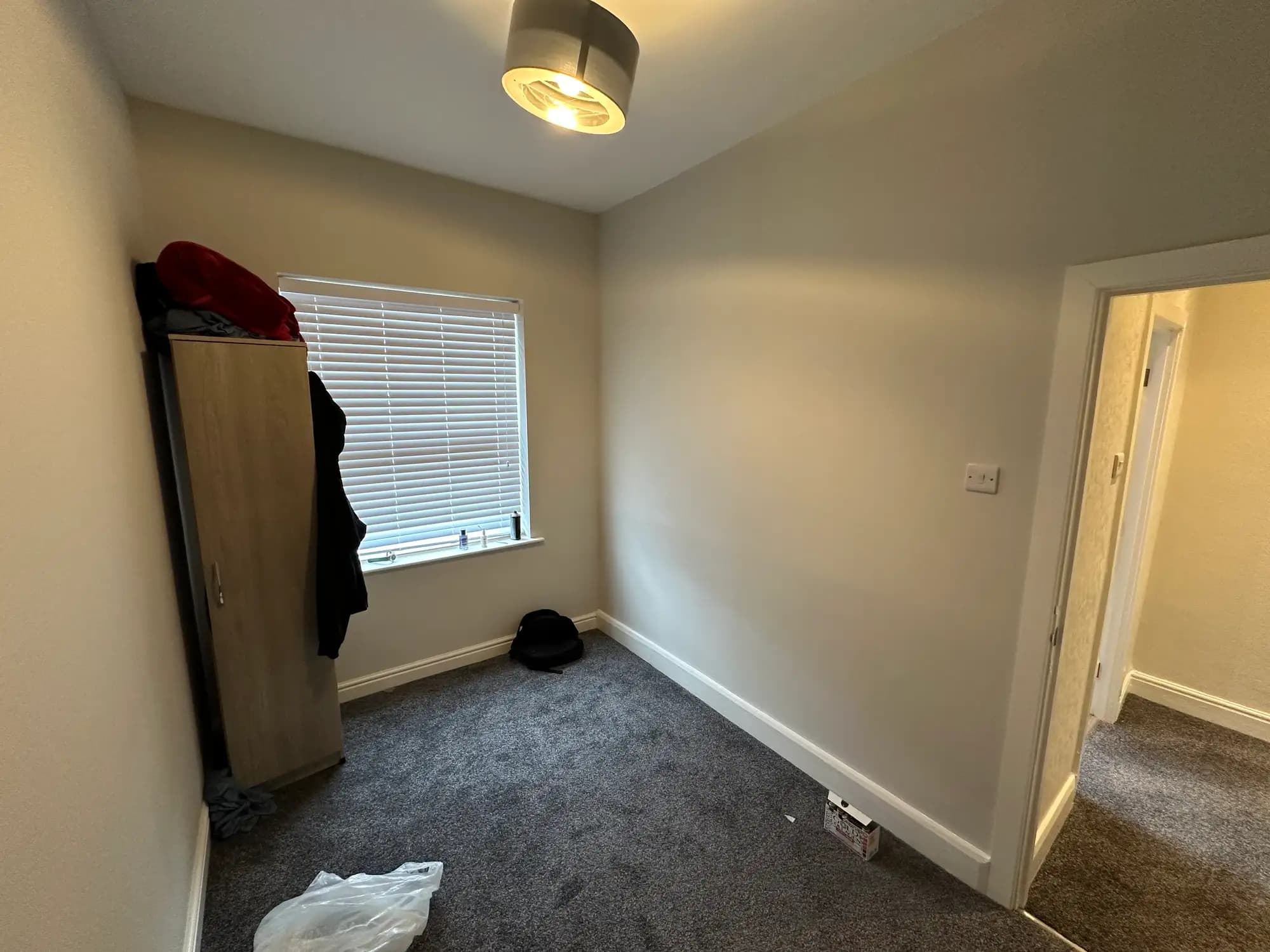 property photo 13 of 32