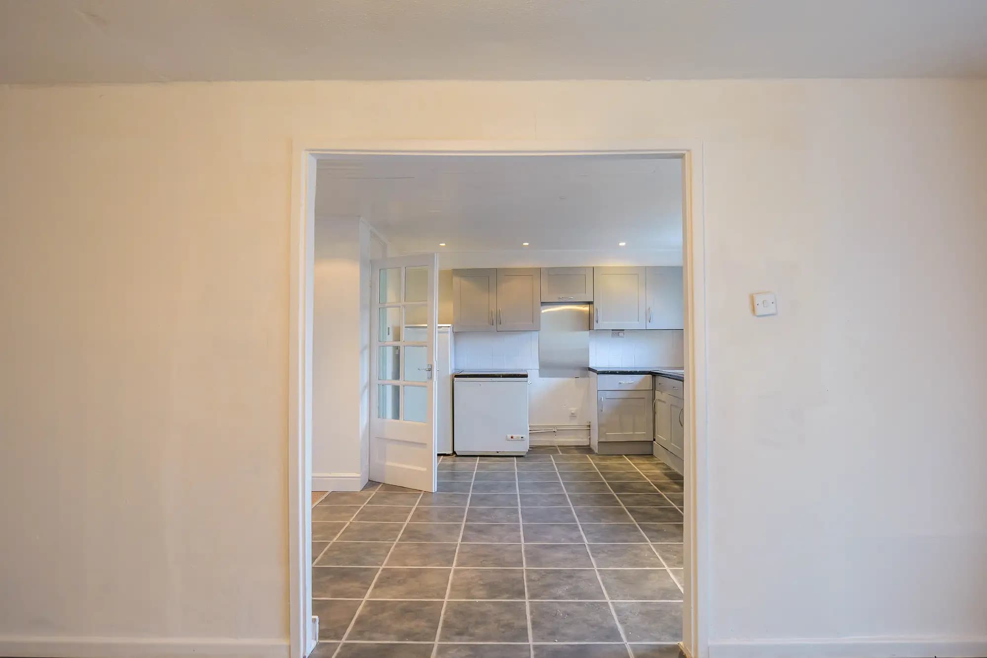 property photo 7 of 24