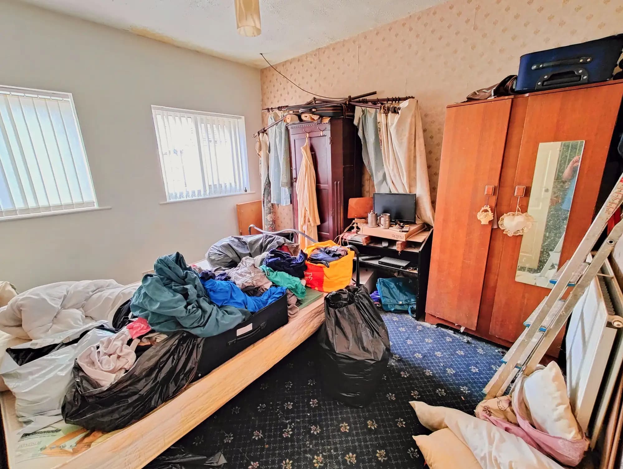 property photo 13 of 17