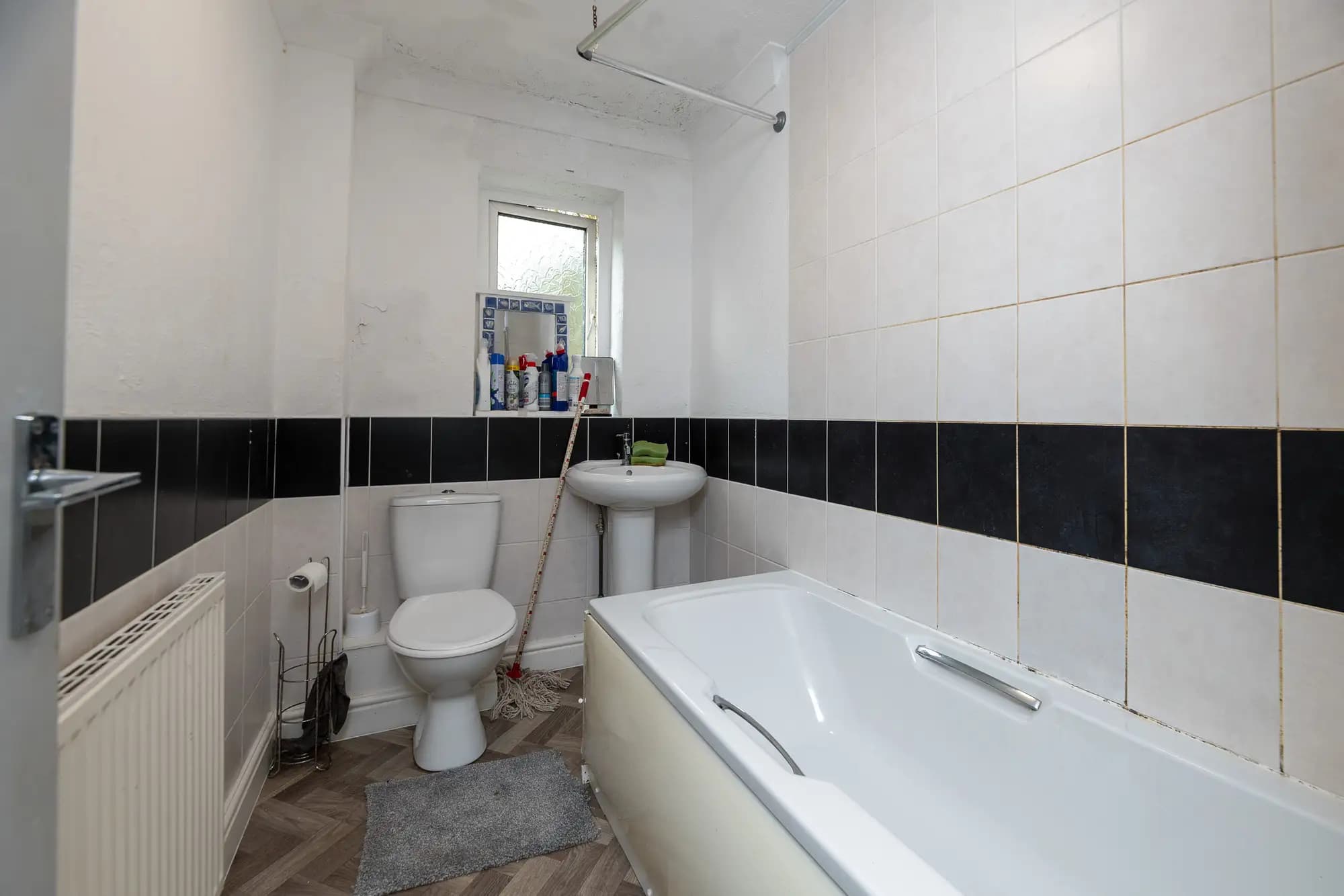 property photo 10 of 21