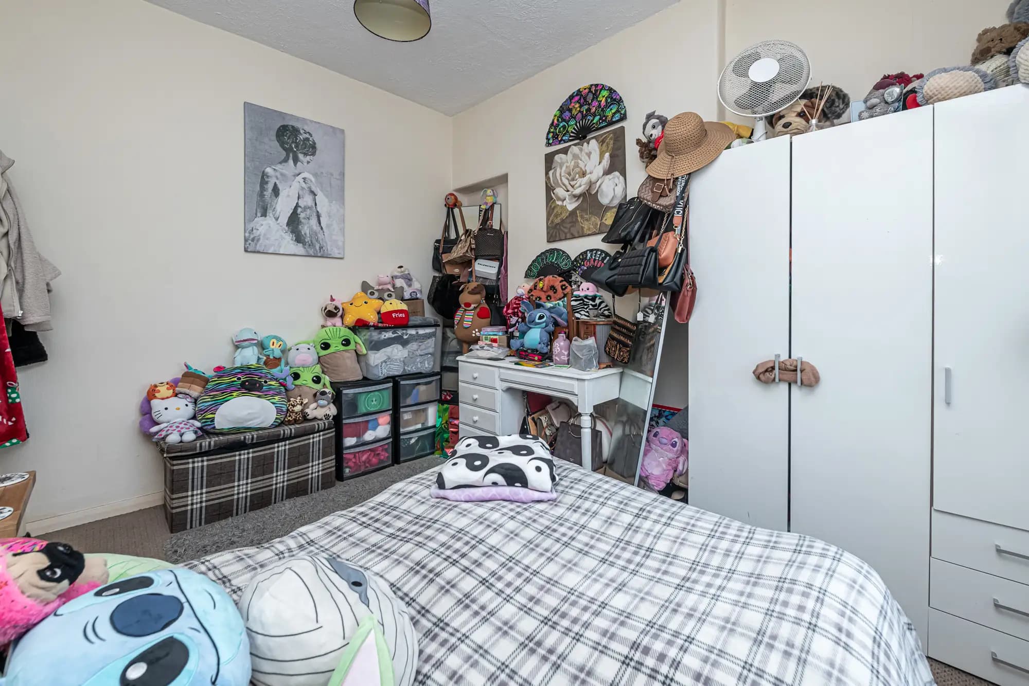 property photo 15 of 22