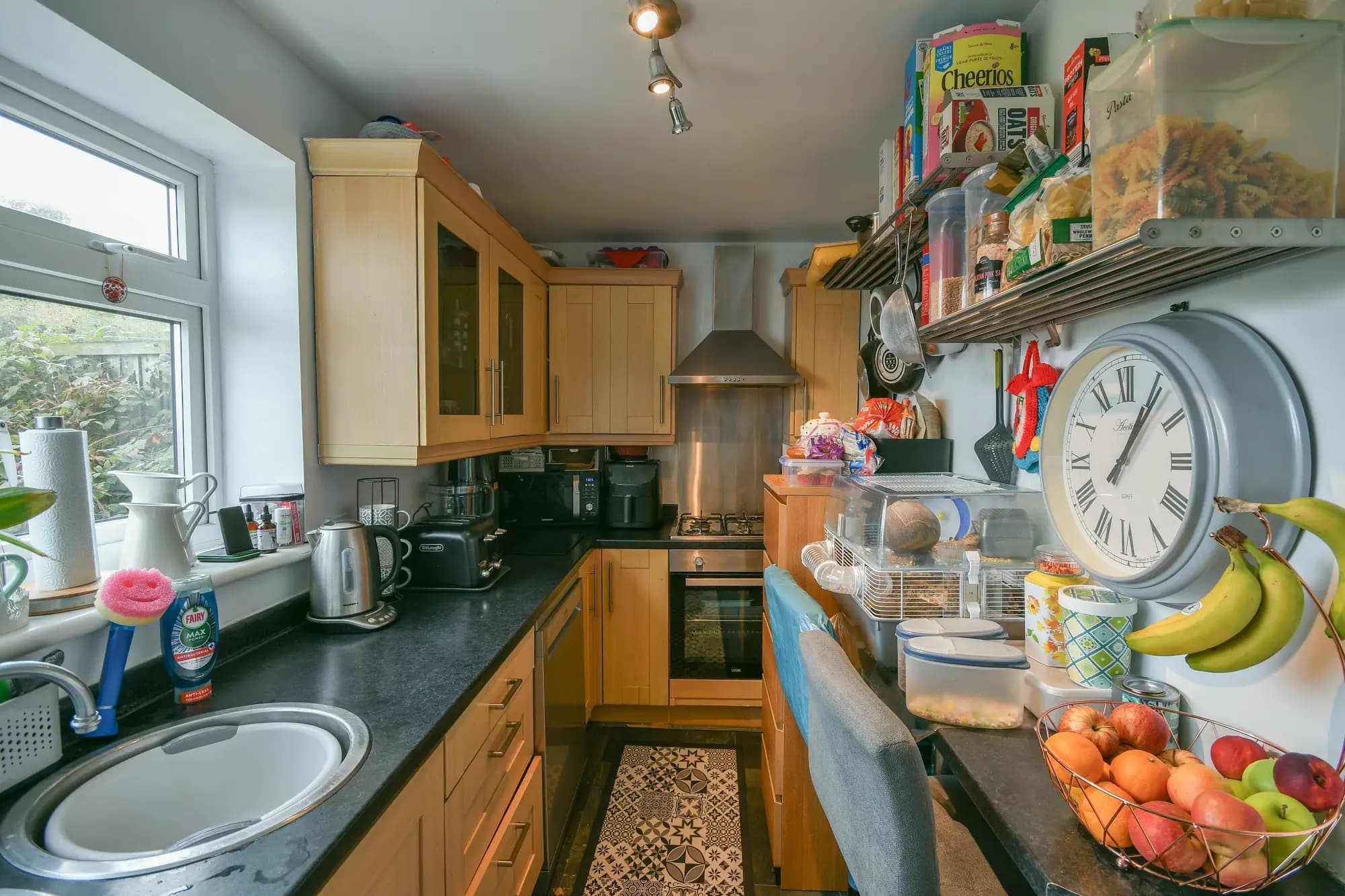 property photo 5 of 20
