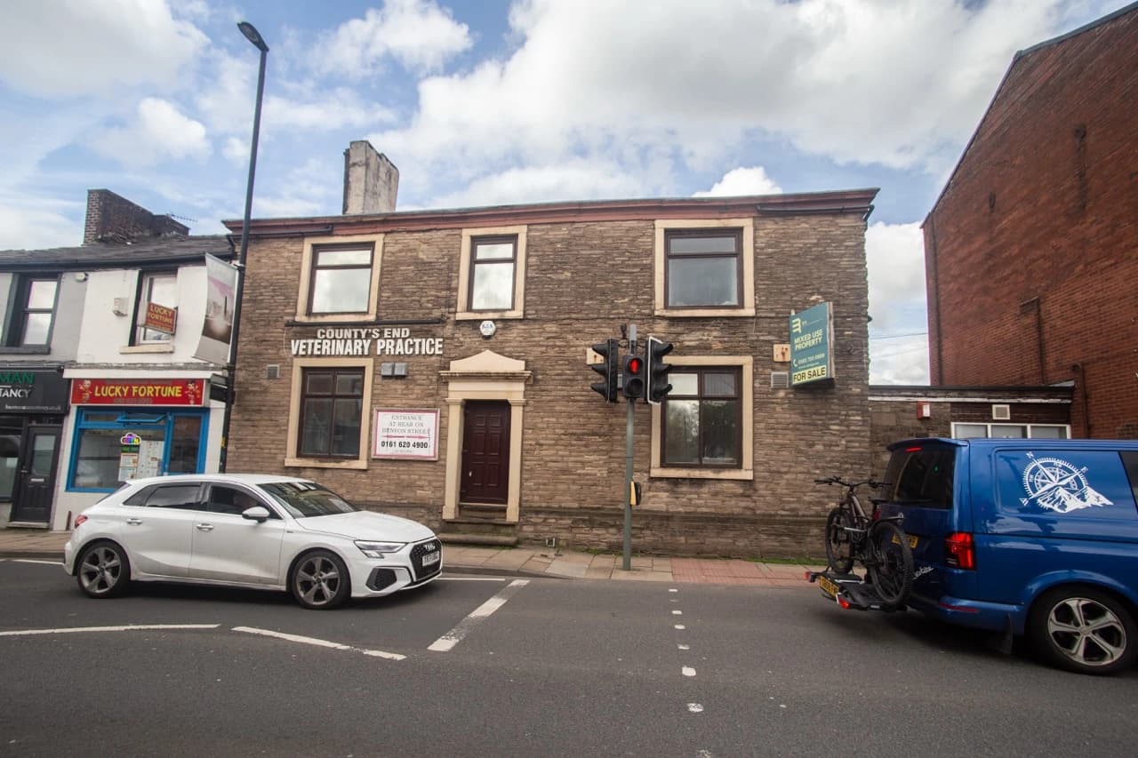 property photo 14 of 33