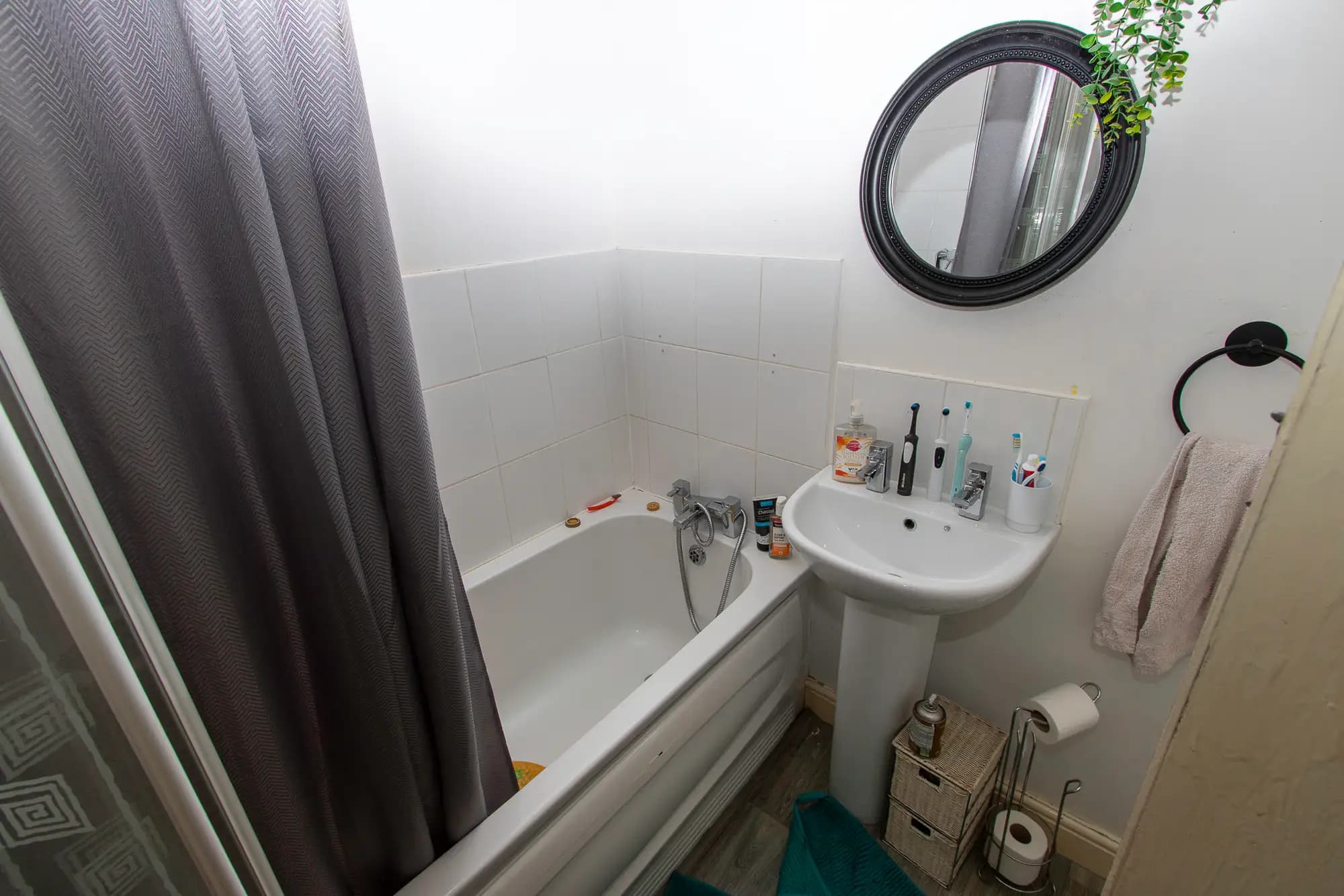 property photo 7 of 13