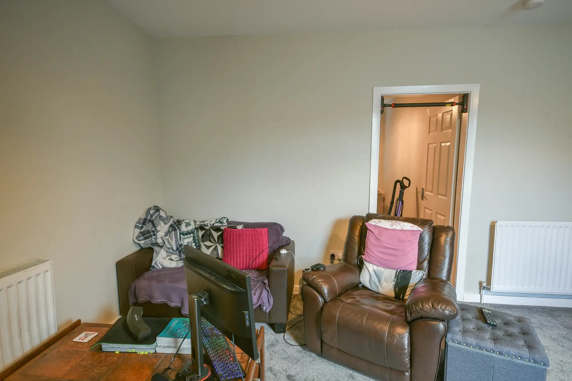 property photo 4 of 21