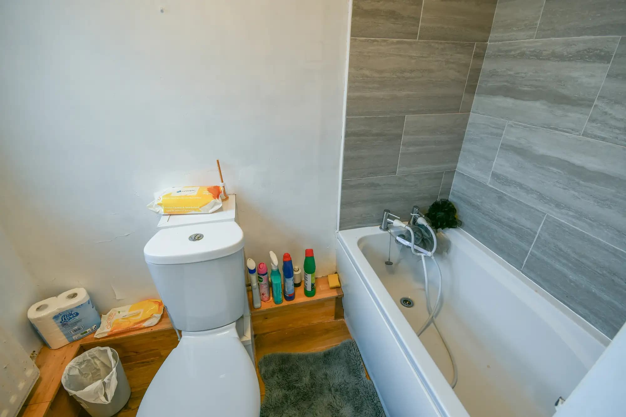 property photo 8 of 16