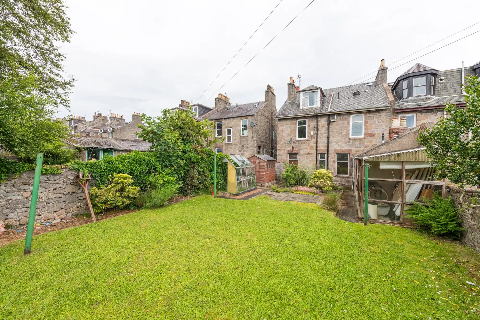 property photo 16 of 17