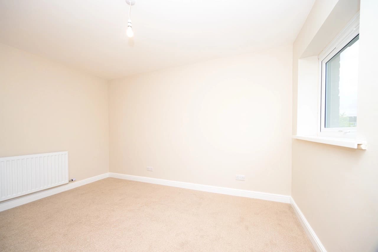 property photo 15 of 20