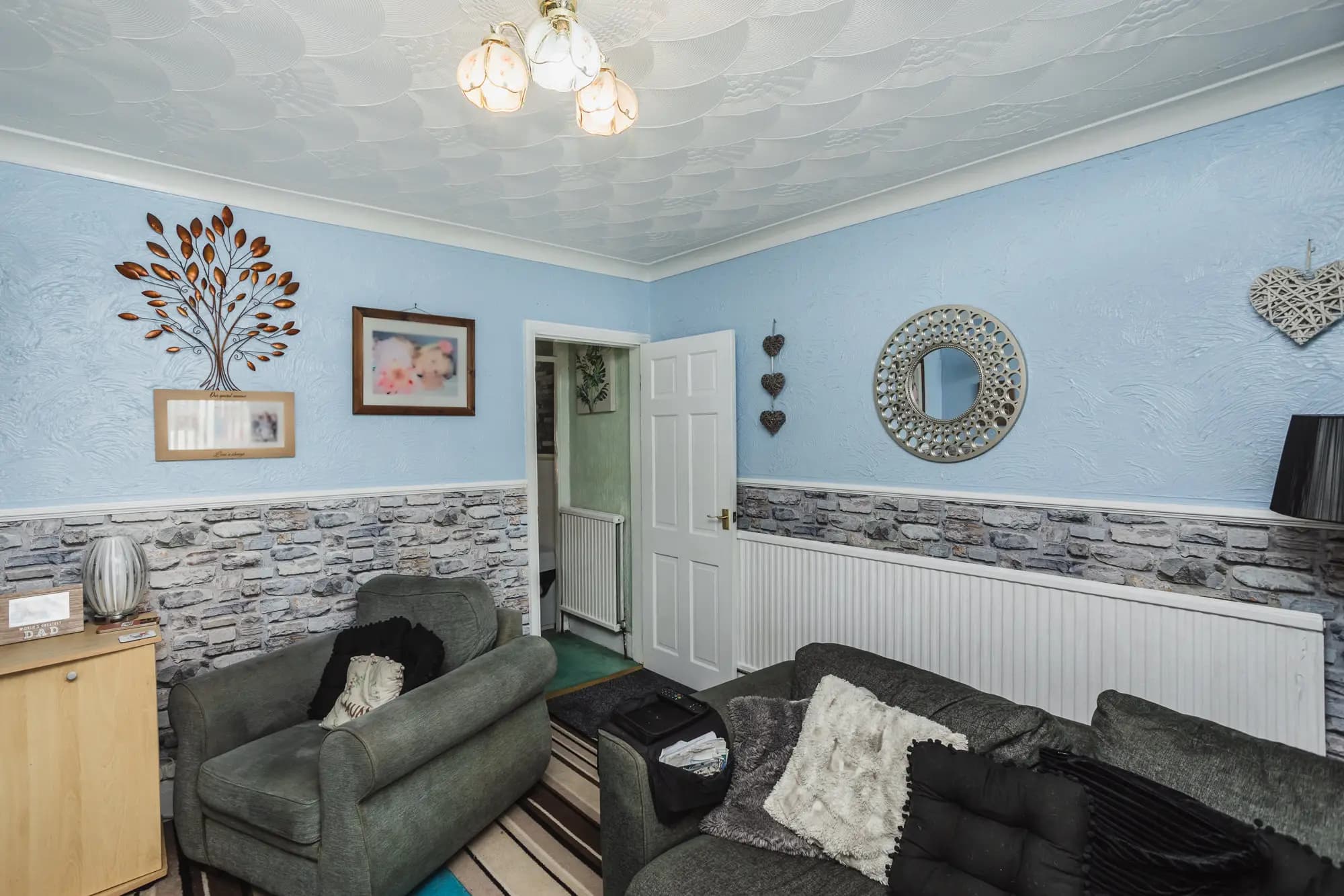 property photo 6 of 26