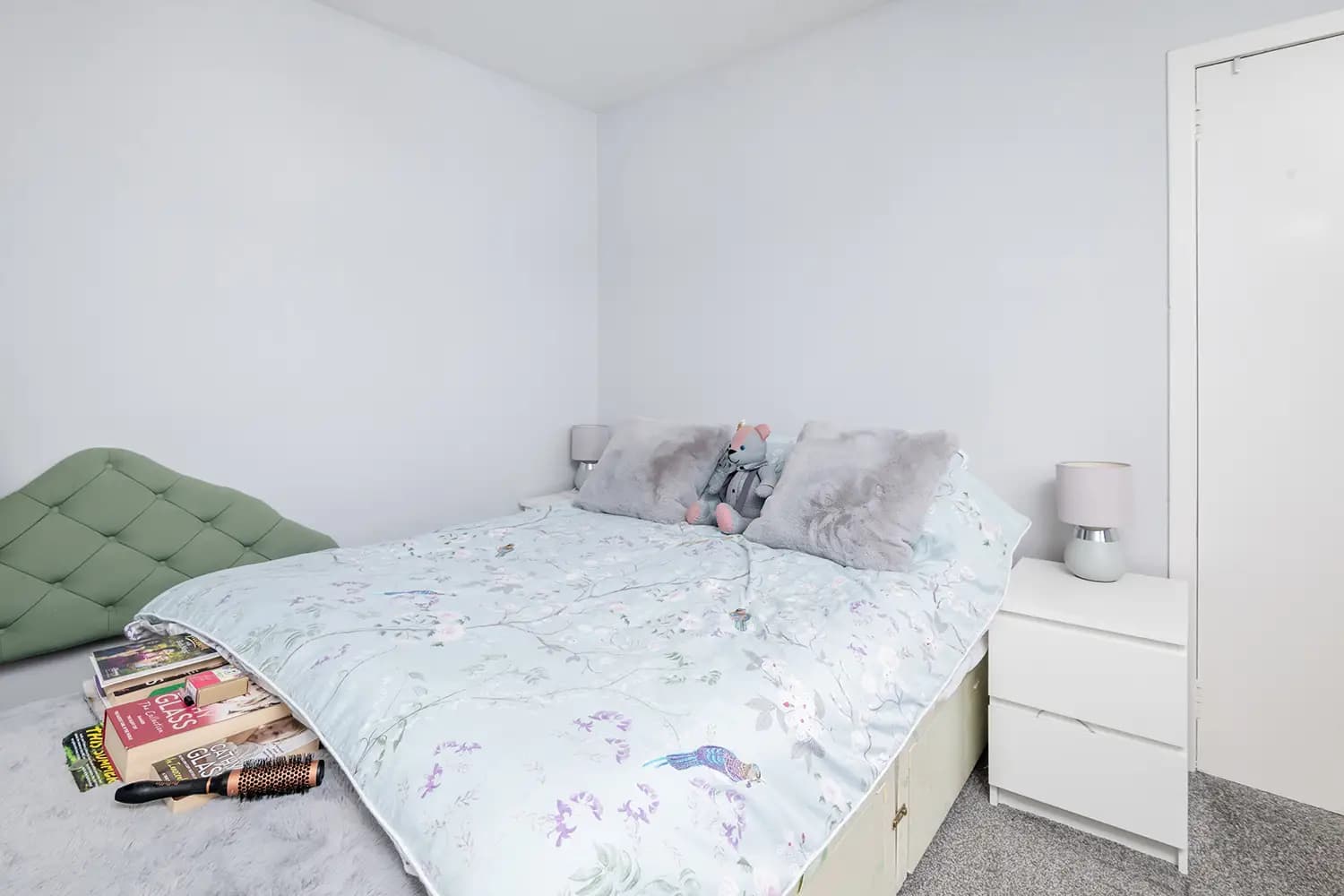 property photo 18 of 28